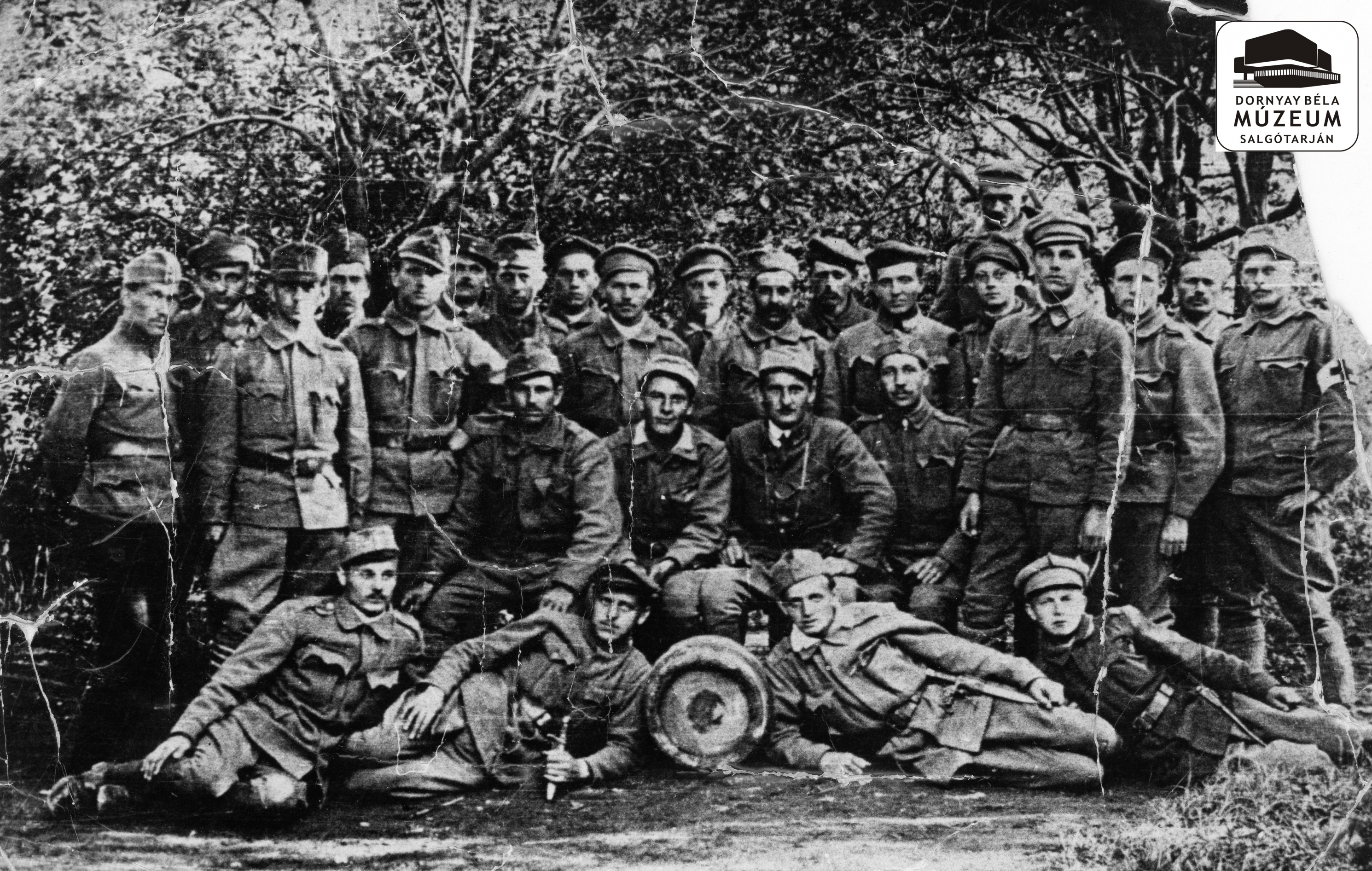 1917-es katonai csoportkép (Dornyay Béla Múzeum, Salgótarján CC BY-NC-SA)