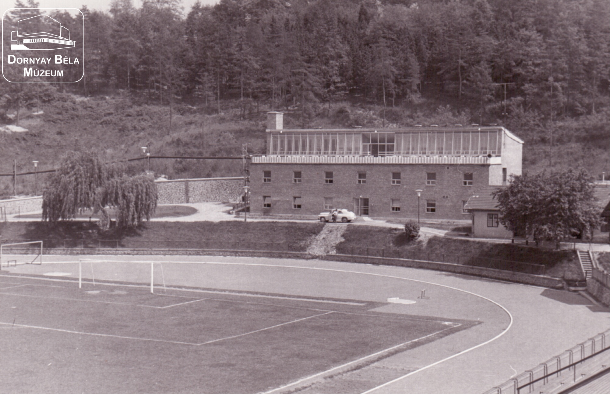 Salgótarján. SKSE sportpálya, öltöző. (Dornyay Béla Múzeum, Salgótarján CC BY-NC-SA)