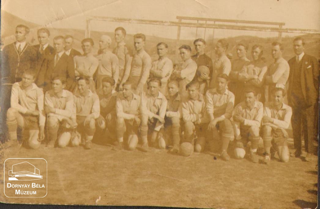 A SSE futballcsapata (Dornyay Béla Múzeum, Salgótarján CC BY-NC-SA)