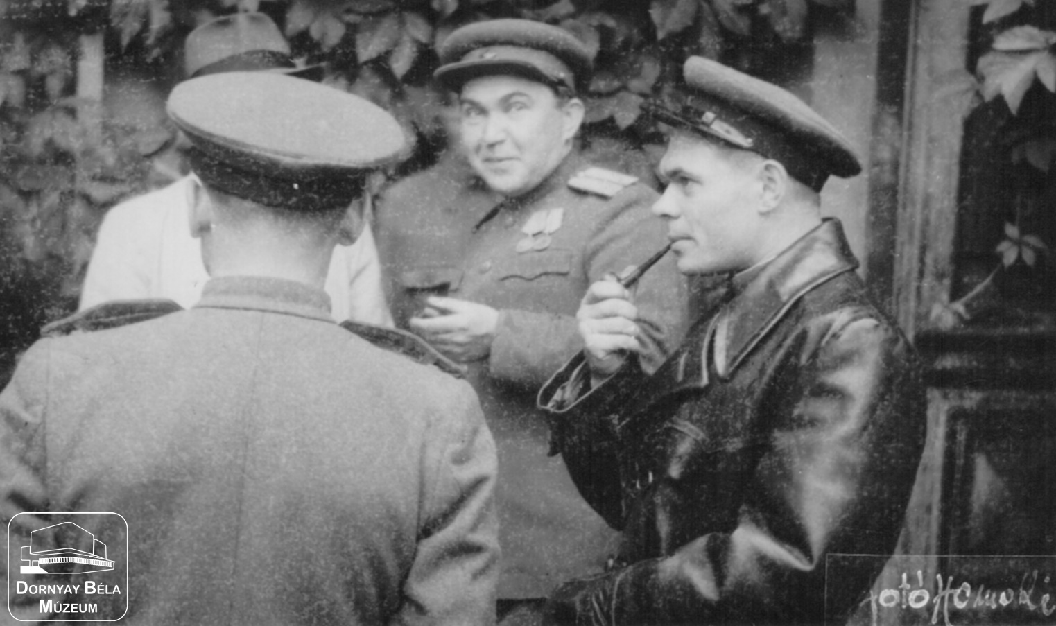 A salgótarjáni Acélgyárban a szovjet állomásparancsnokság. (Dornyay Béla Múzeum, Salgótarján CC BY-NC-SA)