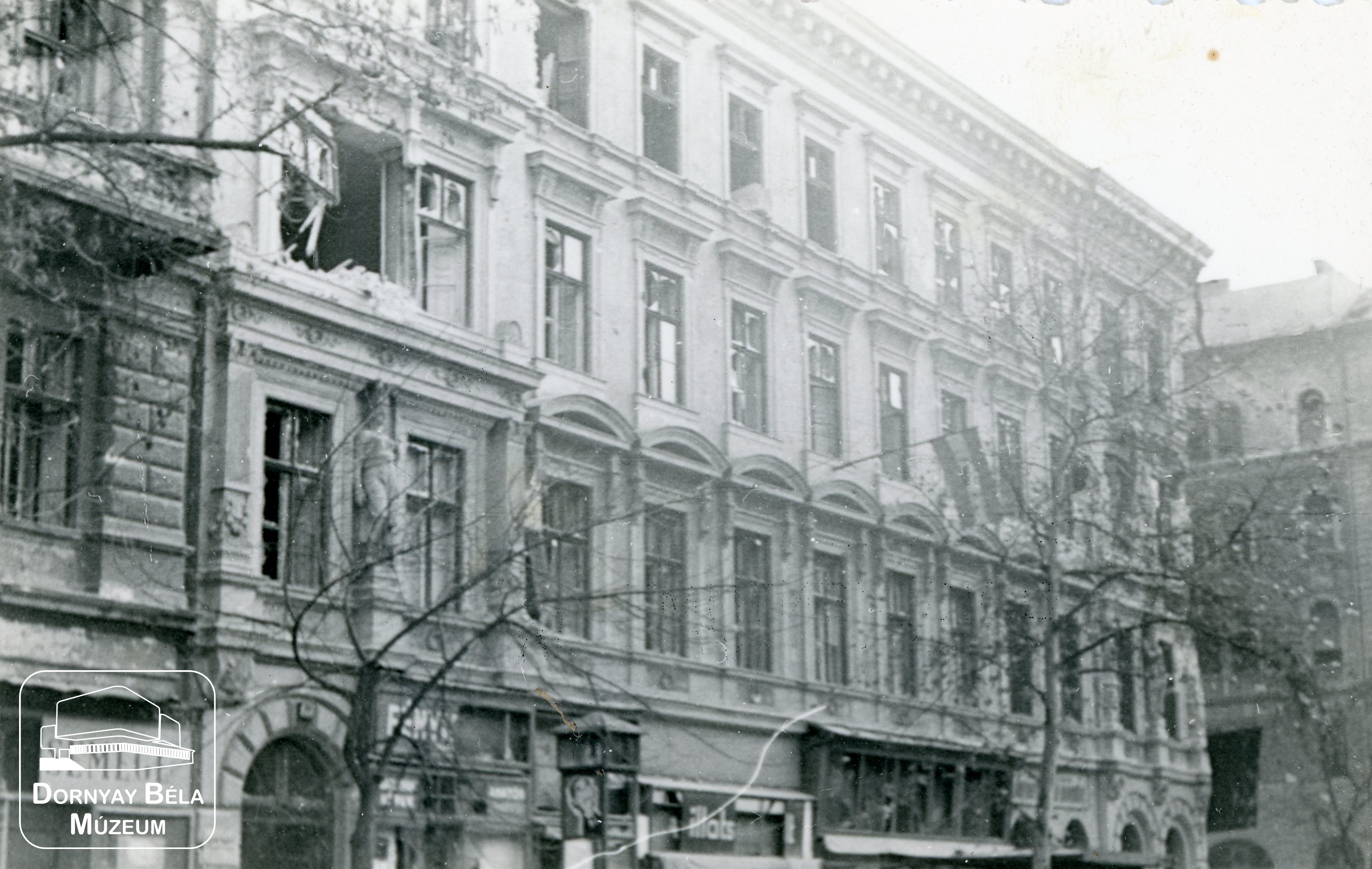 Budapesten készült fotók az 1956-os forradalom idején (Dornyay Béla Múzeum, Salgótarján CC BY-NC-SA)
