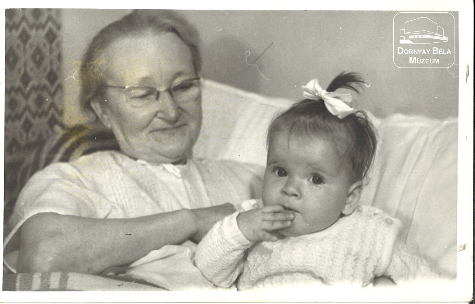 Gaál István édesanyja unokájával ,Rékával (Dornyay Béla Múzeum, Salgótarján CC BY-NC-SA)