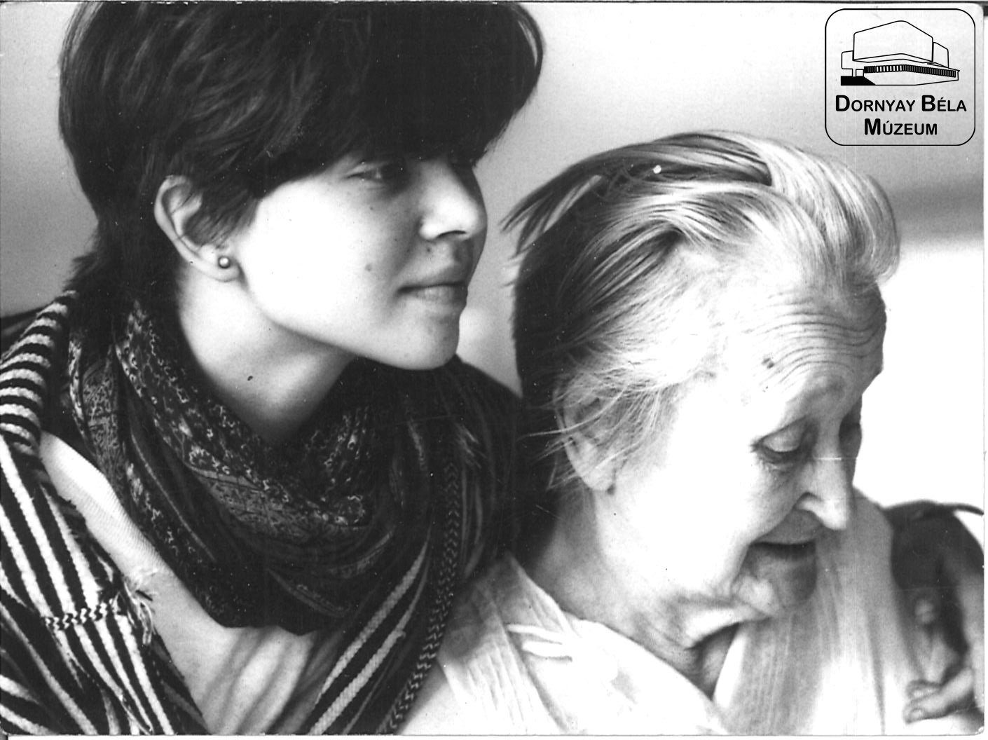 Gaál Réka nagymamájával (Dornyay Béla Múzeum, Salgótarján CC BY-NC-SA)