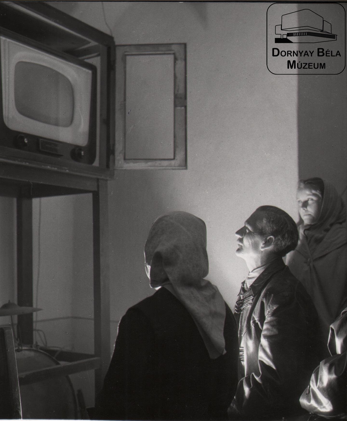 TV-t kapott a művelődési otthon (Dornyay Béla Múzeum, Salgótarján CC BY-NC-SA)