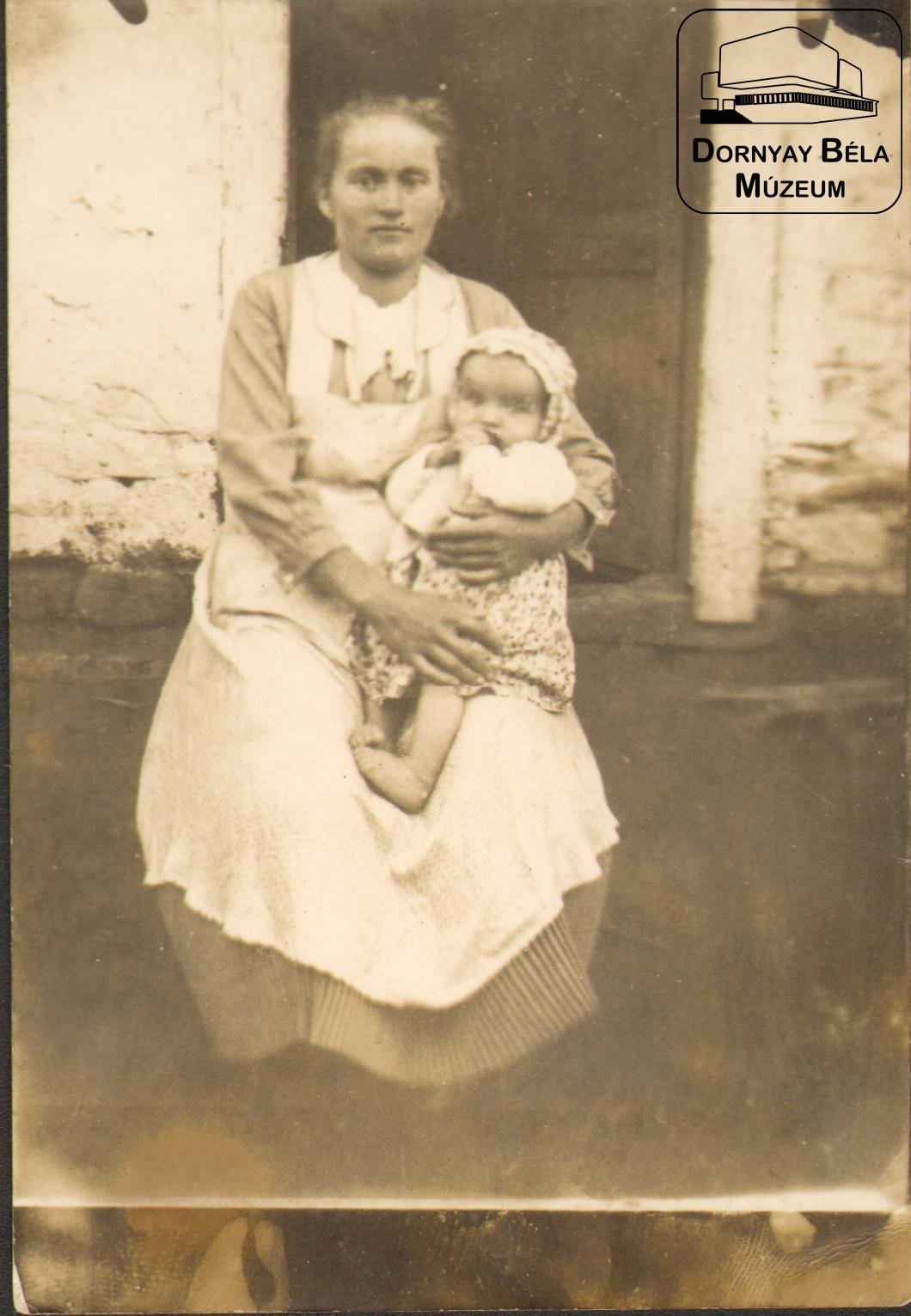 Varga Tünde nagymamája és nagynénije (Dornyay Béla Múzeum, Salgótarján CC BY-NC-SA)