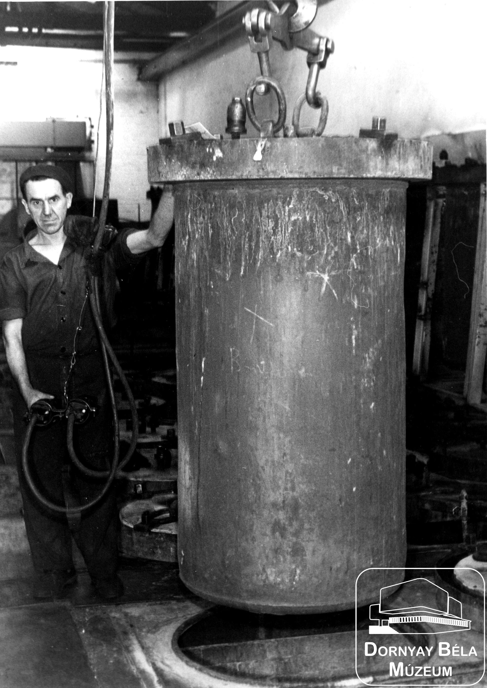 Acélgyár - Hengerlő, Kugel lágyító (Dornyay Béla Múzeum, Salgótarján CC BY-NC-SA)