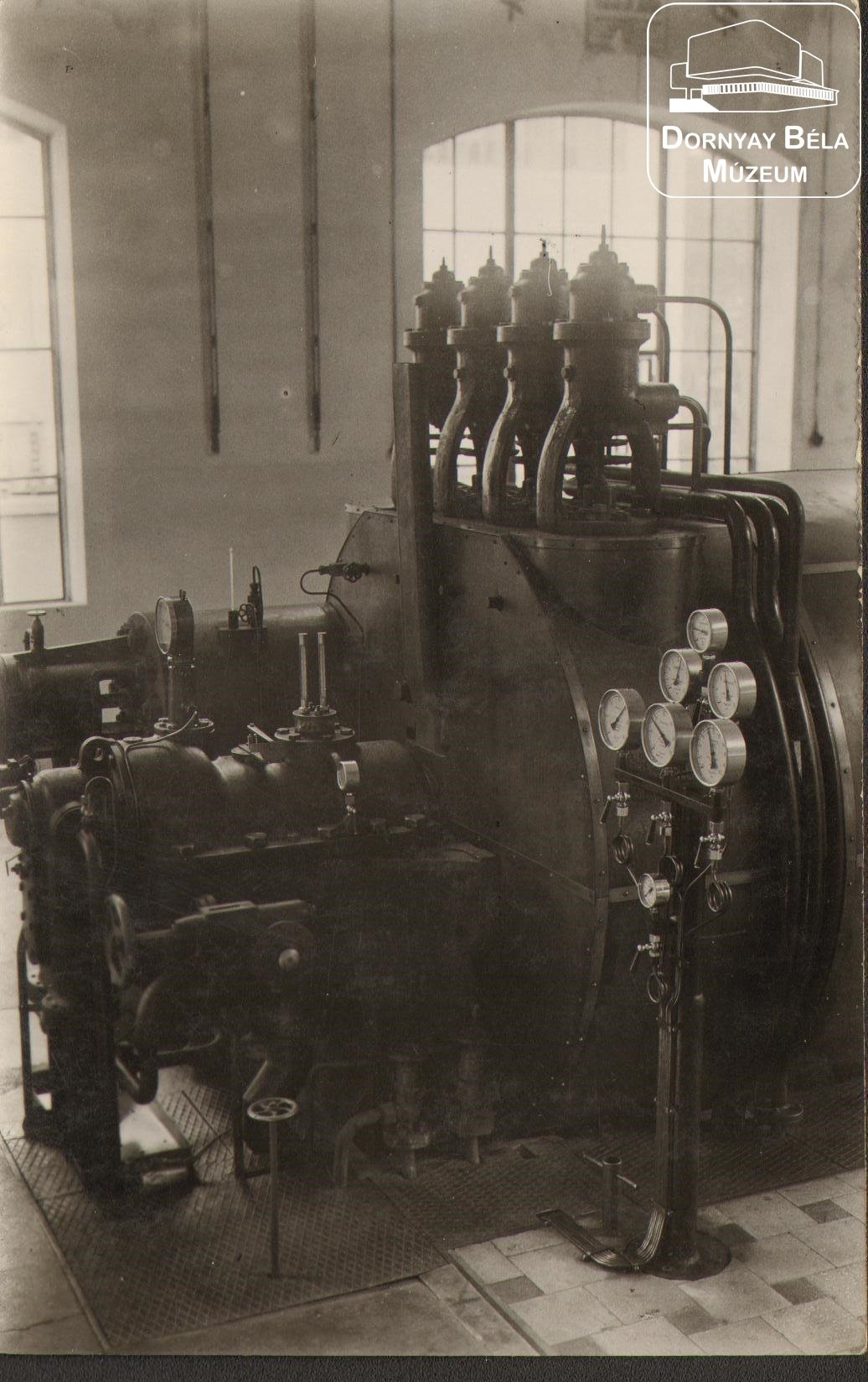Vízválasztó Erőmű vezérlője (Dornyay Béla Múzeum, Salgótarján CC BY-NC-SA)