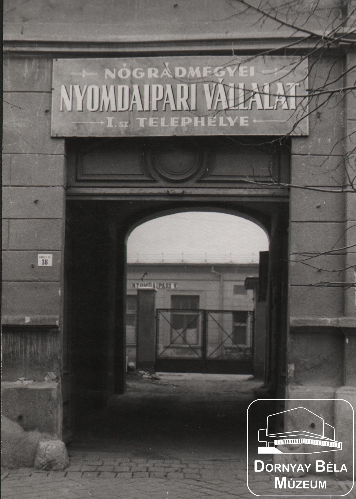 Nógrád megyei Nyomdaipari Vállalat (Dornyay Béla Múzeum, Salgótarján CC BY-NC-SA)