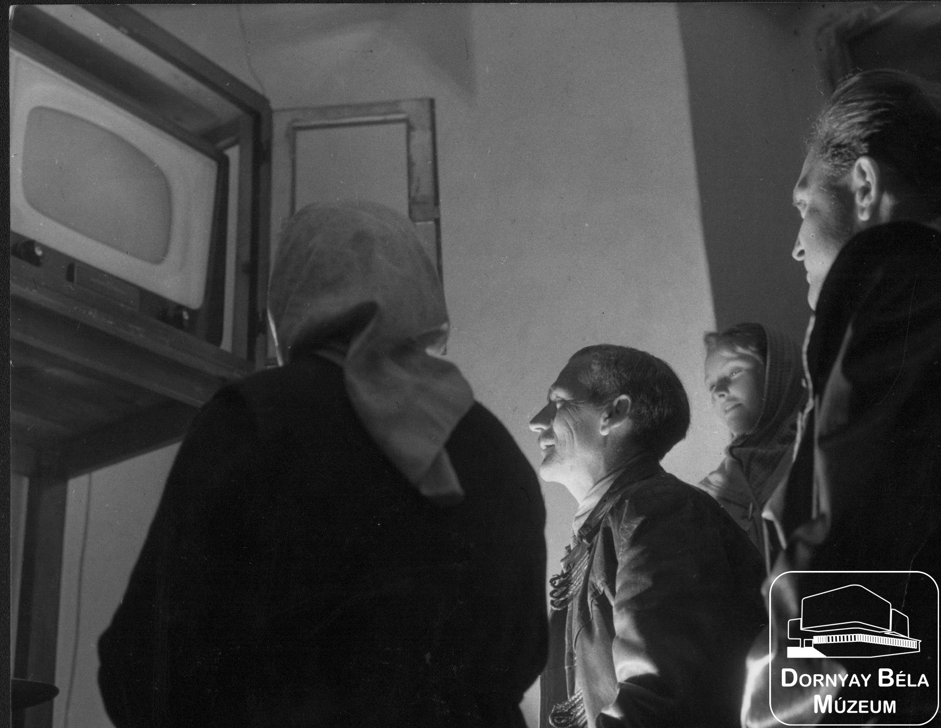TV-t kapott a művelődési otthon (Dornyay Béla Múzeum, Salgótarján CC BY-NC-SA)