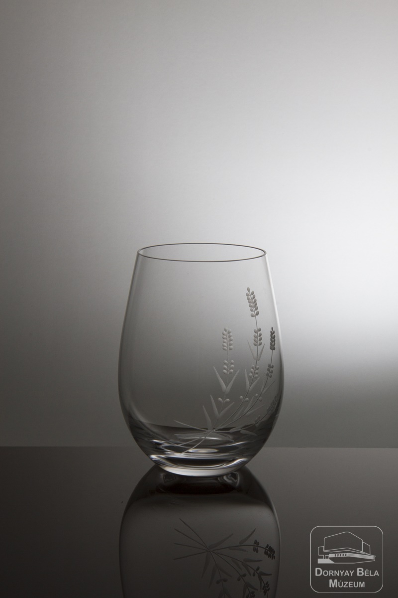 Whiskys pohár (Dornyay Béla Múzeum, Salgótarján CC BY-NC-SA)