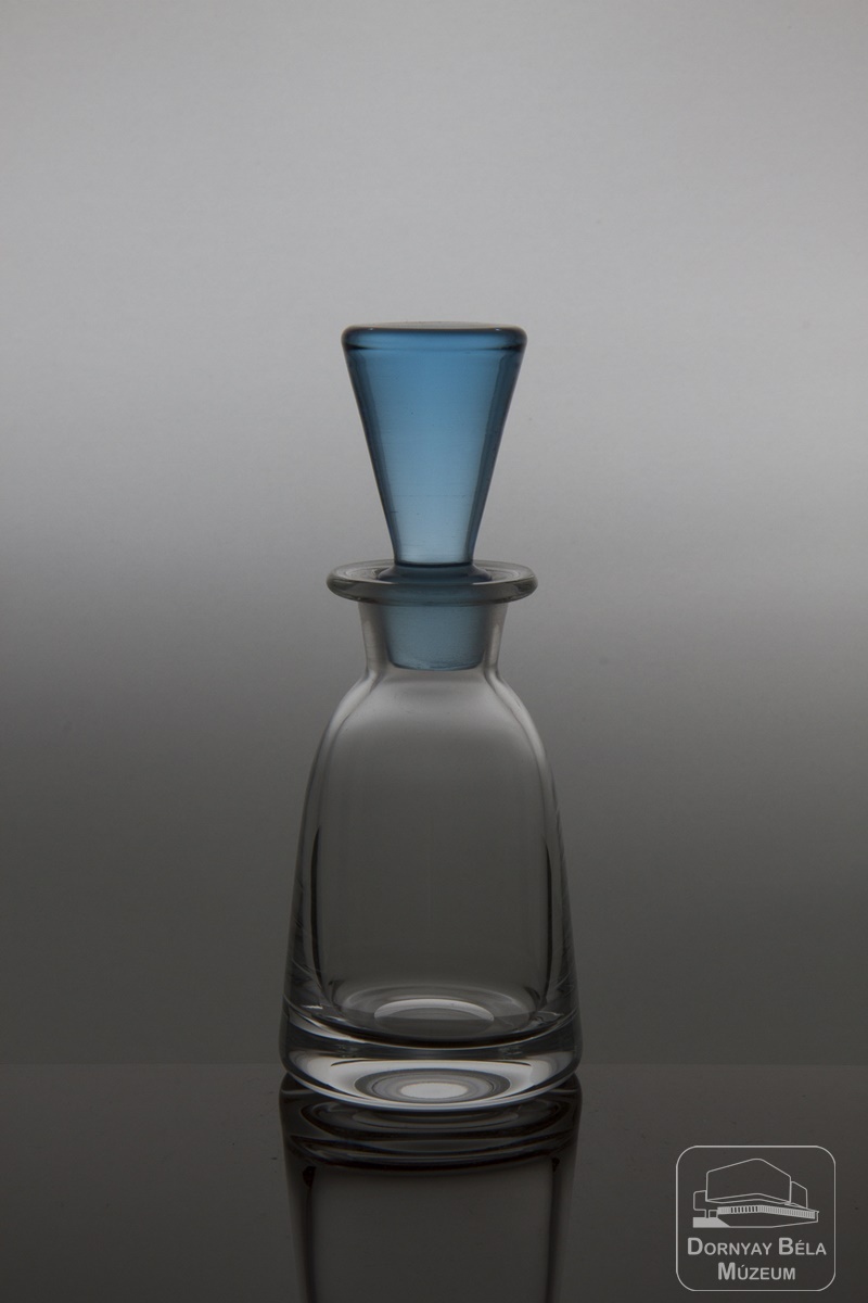 Parfümös üveg (Dornyay Béla Múzeum, Salgótarján CC BY-NC-SA)