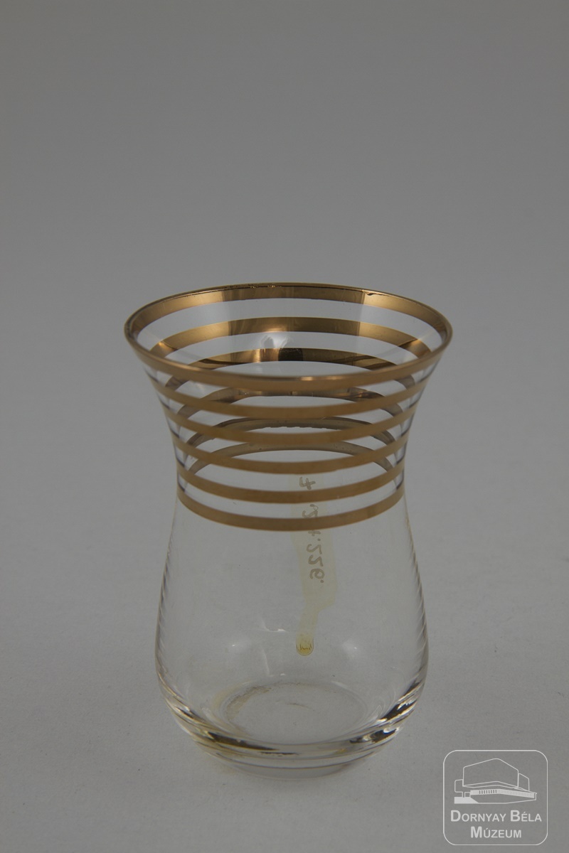 Dísz pohár (Dornyay Béla Múzeum, Salgótarján CC BY-NC-SA)