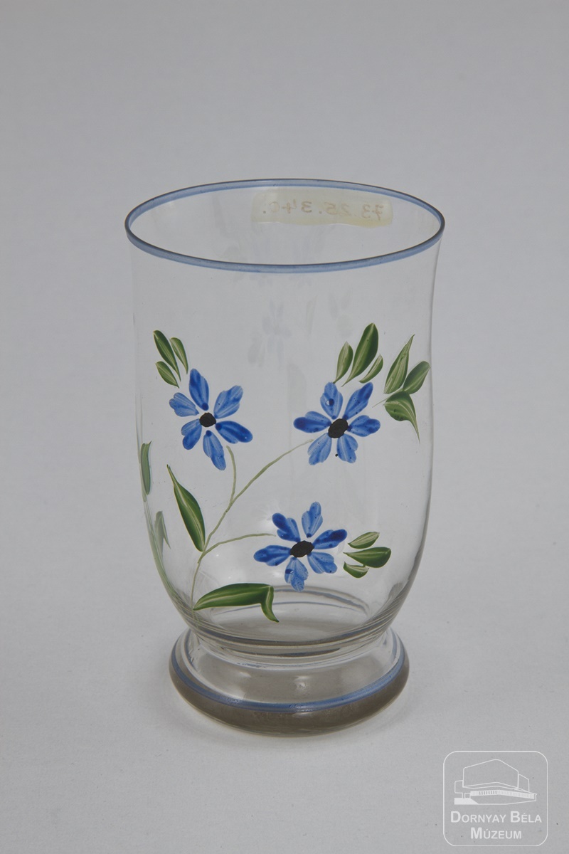 Tumbler pohár (Dornyay Béla Múzeum, Salgótarján CC BY-NC-SA)