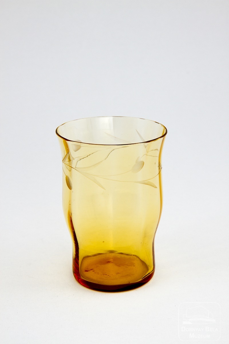 Sörös pohár (Dornyay Béla Múzeum, Salgótarján CC BY-NC-SA)
