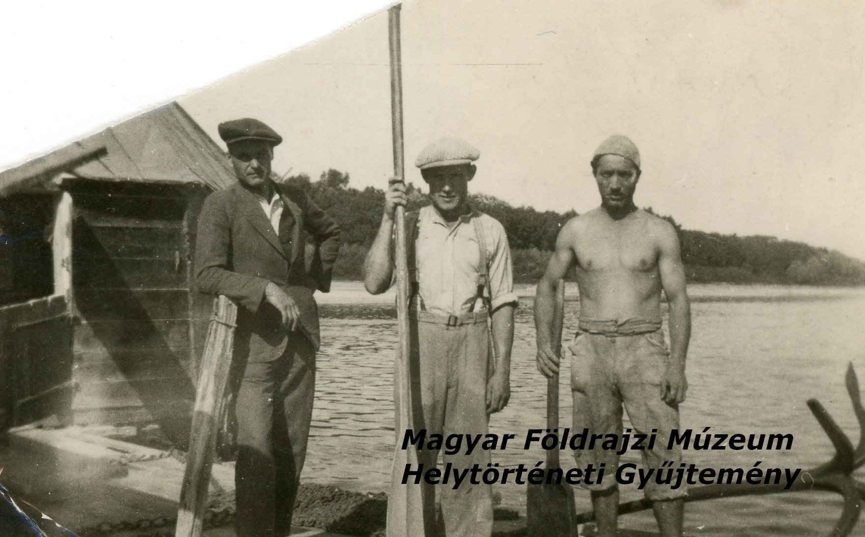 Gyurcsek hajómalom a Dunán. (Magyar Földrajzi Múzeum CC BY-NC-SA)