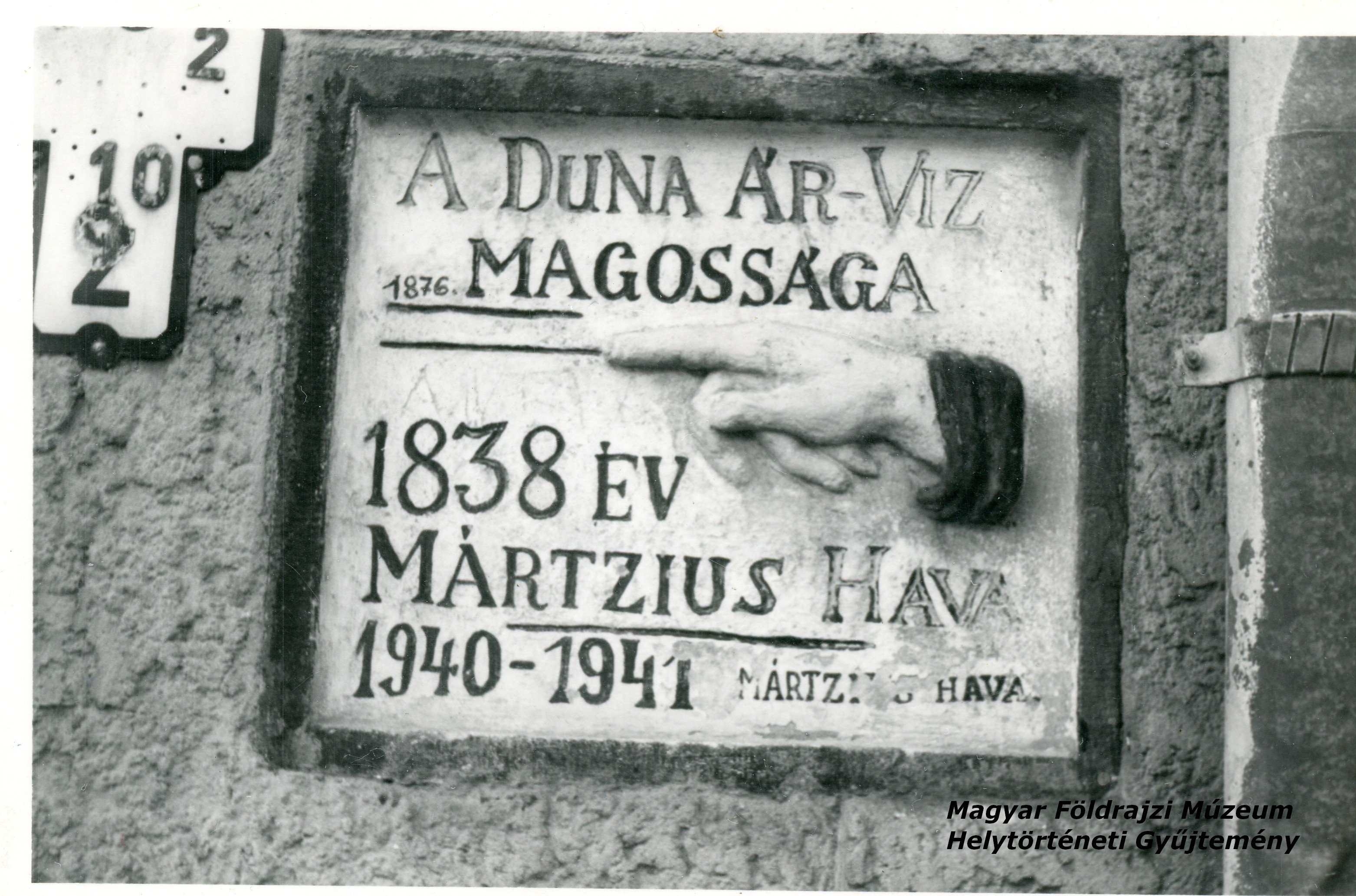Árvízi emléktábla (Magyar Földrajzi Múzeum CC BY-NC-SA)