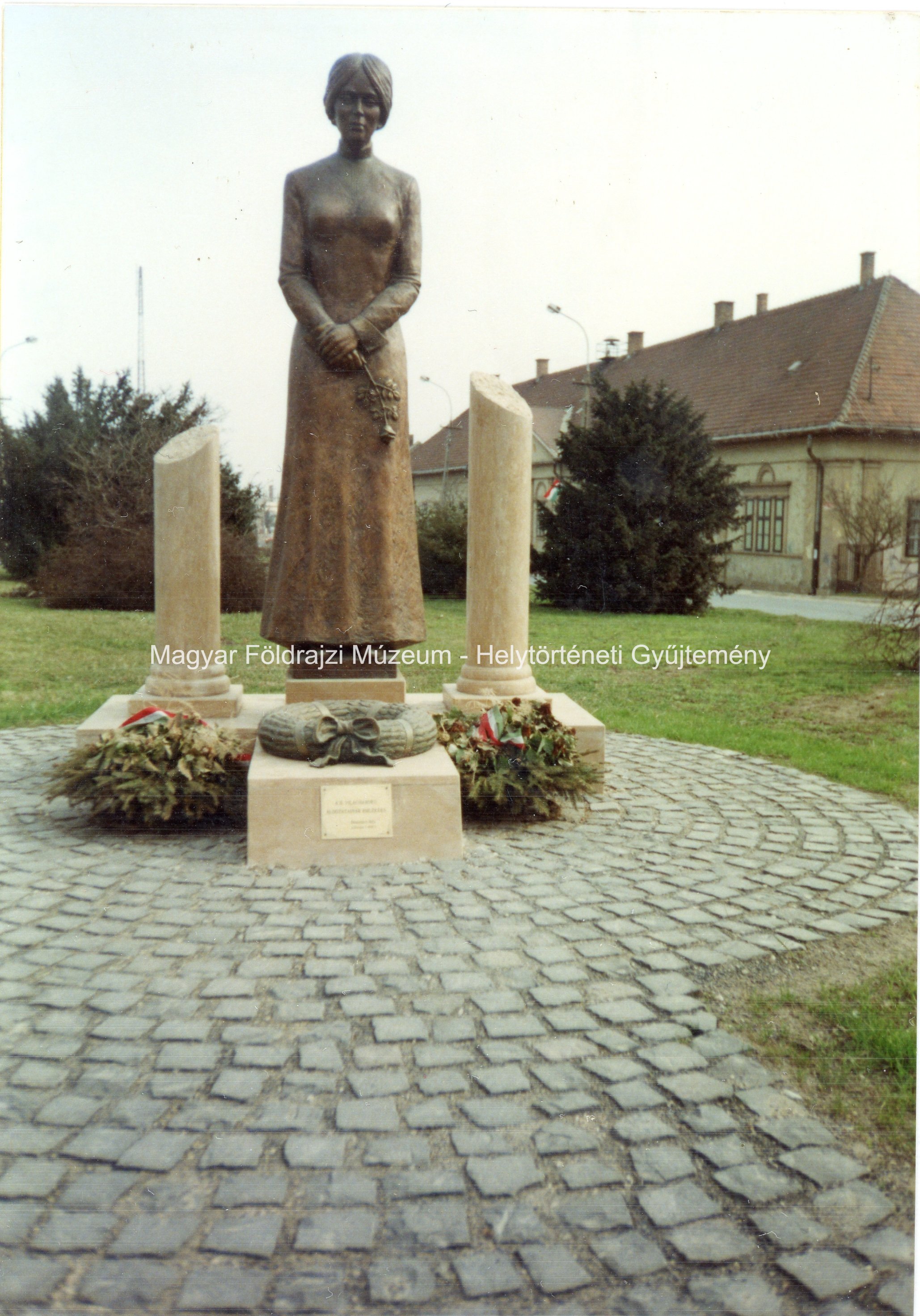 Elhurcoltak szobra (Magyar Földrajzi Múzeum CC BY-NC-SA)