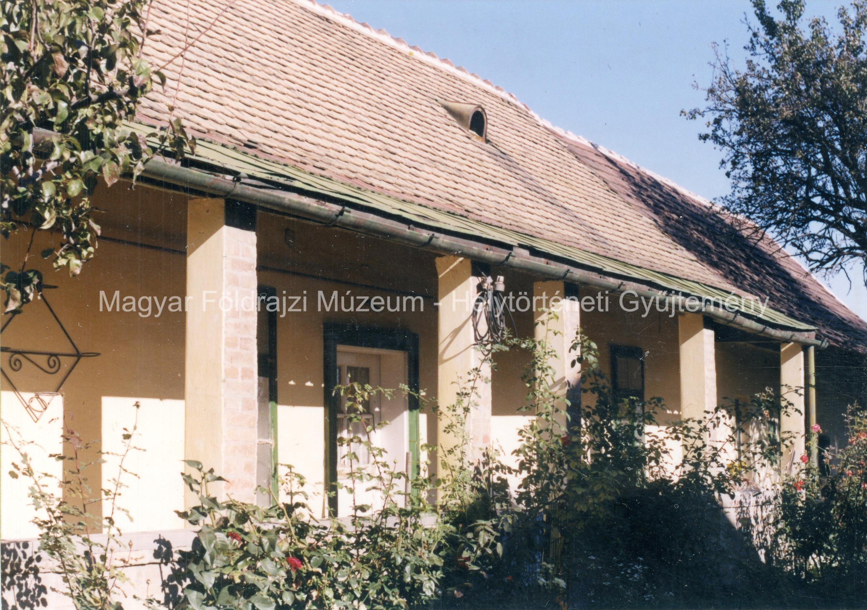 Lakóház (Magyar Földrajzi Múzeum CC BY-NC-SA)