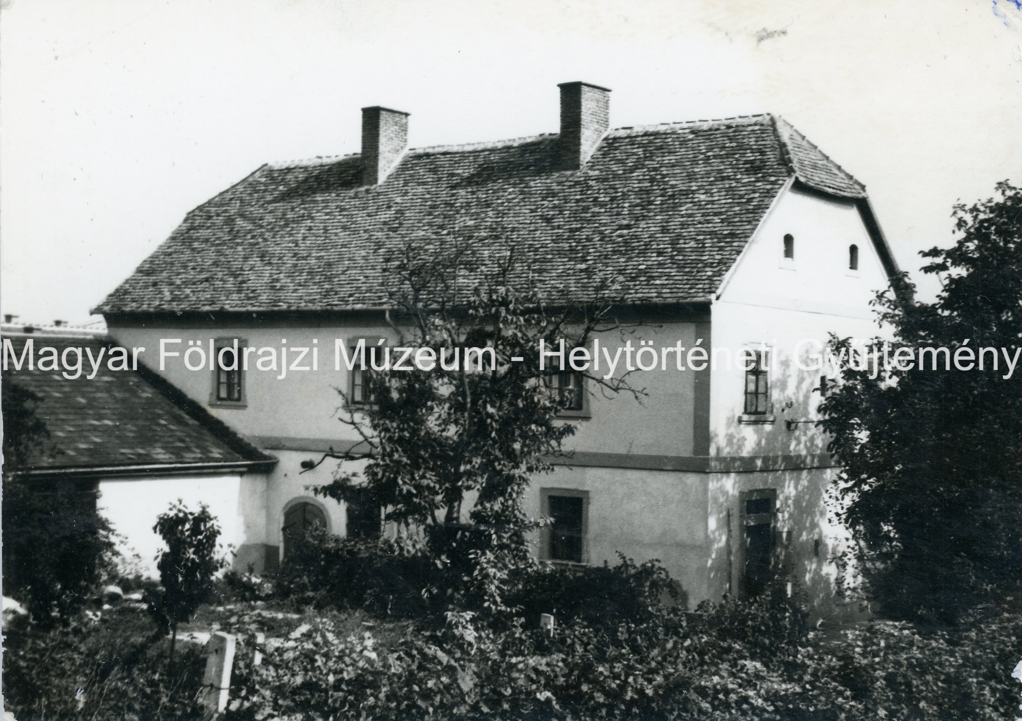 Plébánia épület (Magyar Földrajzi Múzeum CC BY-NC-SA)