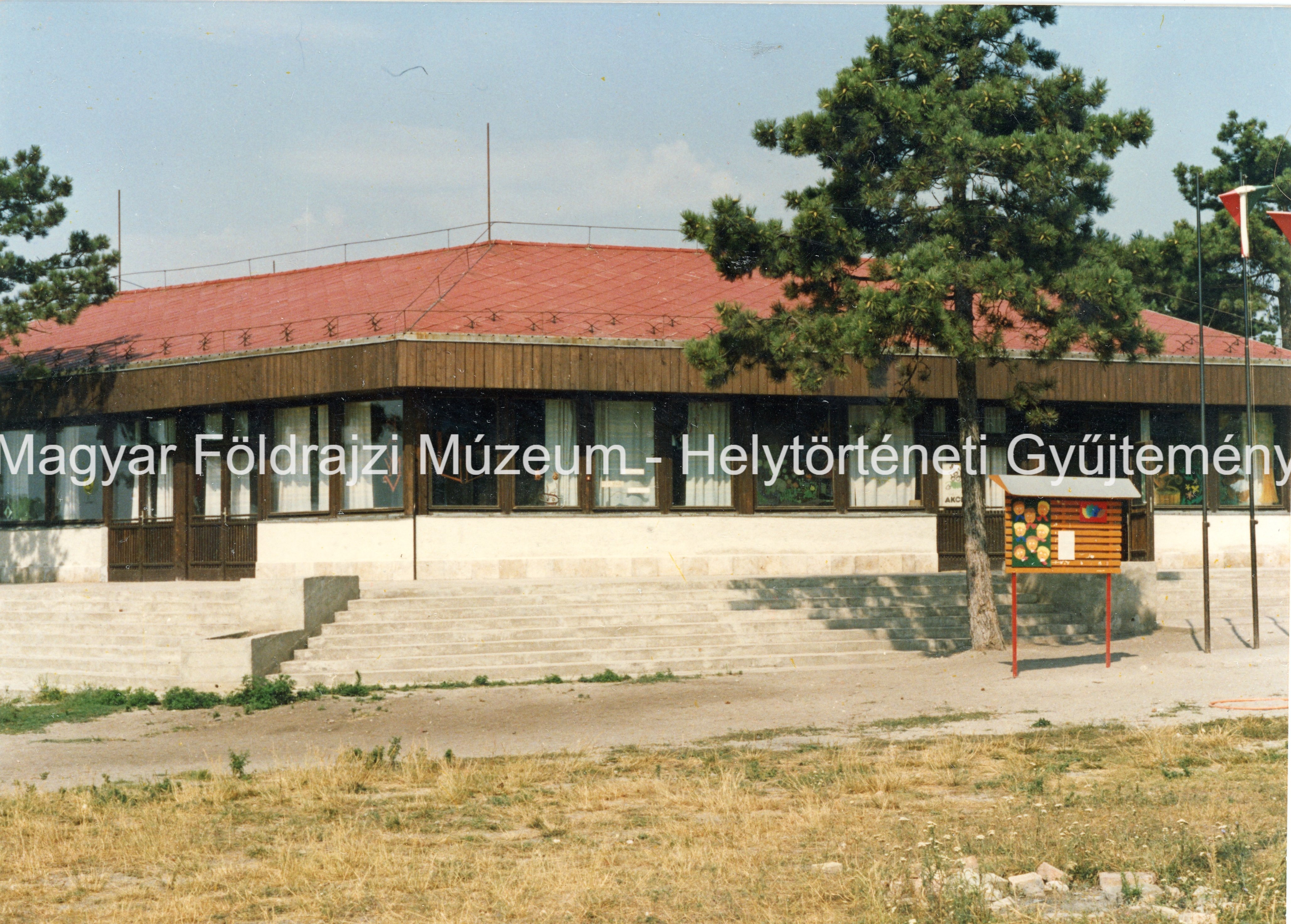 Napközis tábor (Magyar Földrajzi Múzeum CC BY-NC-SA)