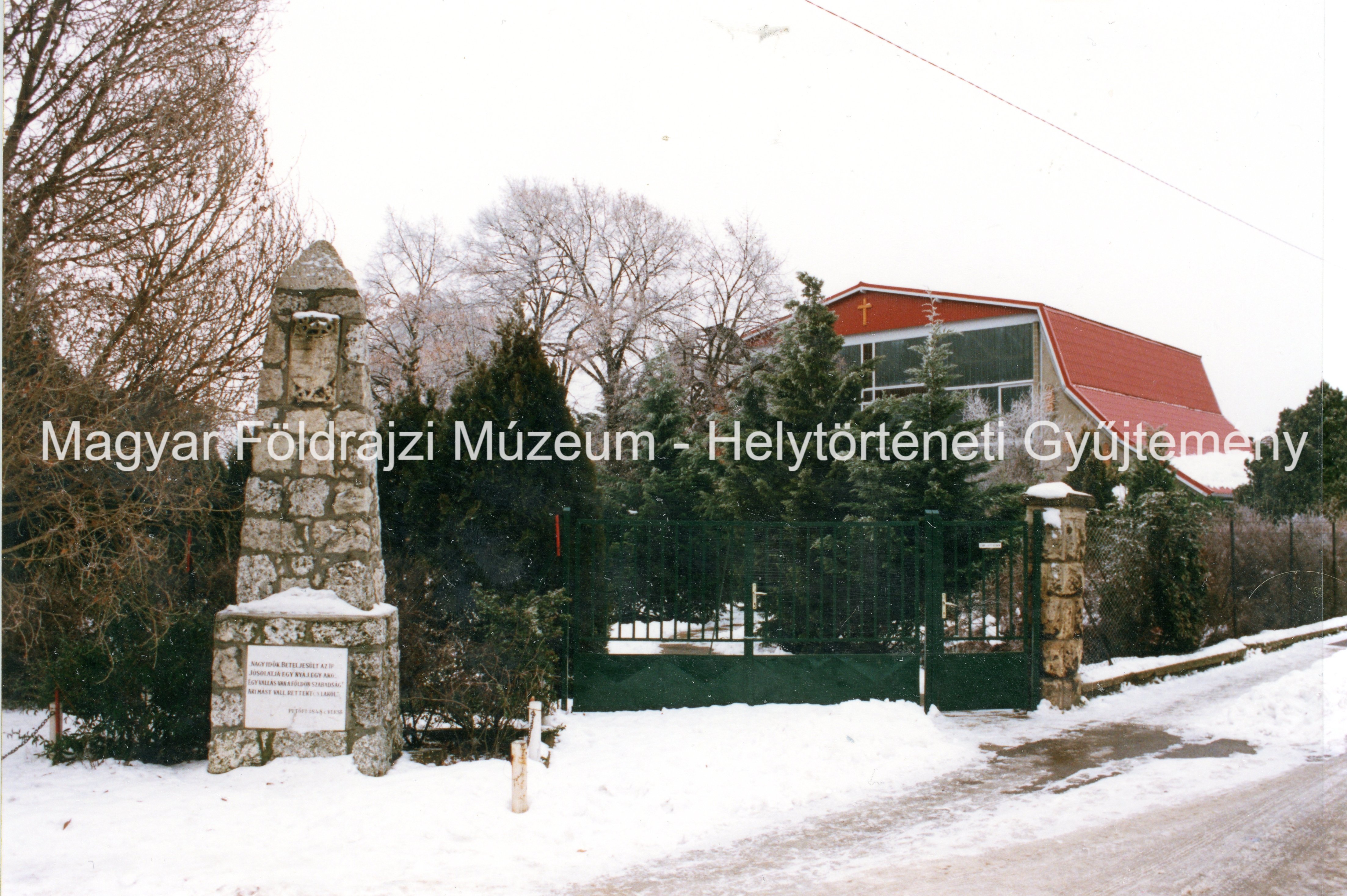 Emlékmű (Magyar Földrajzi Múzeum CC BY-NC-SA)
