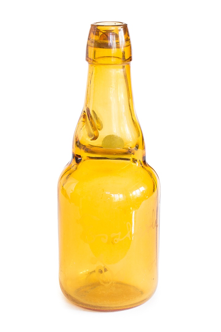 Ásványvizes üveg (Budakeszi Helytörténeti Gyűjtemény és Tájház CC BY-NC-SA)