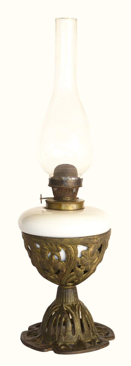Lámpa (Vecsési Német Nemzetiségi Tájház-Heimatmuseum CC BY-NC-SA)