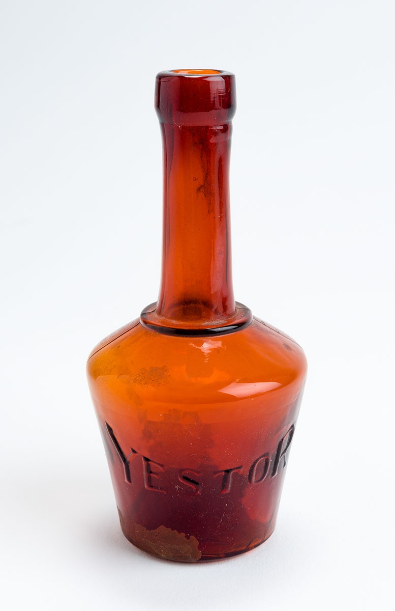 Üveg (Falumúzeum Iklad CC BY-NC-SA)