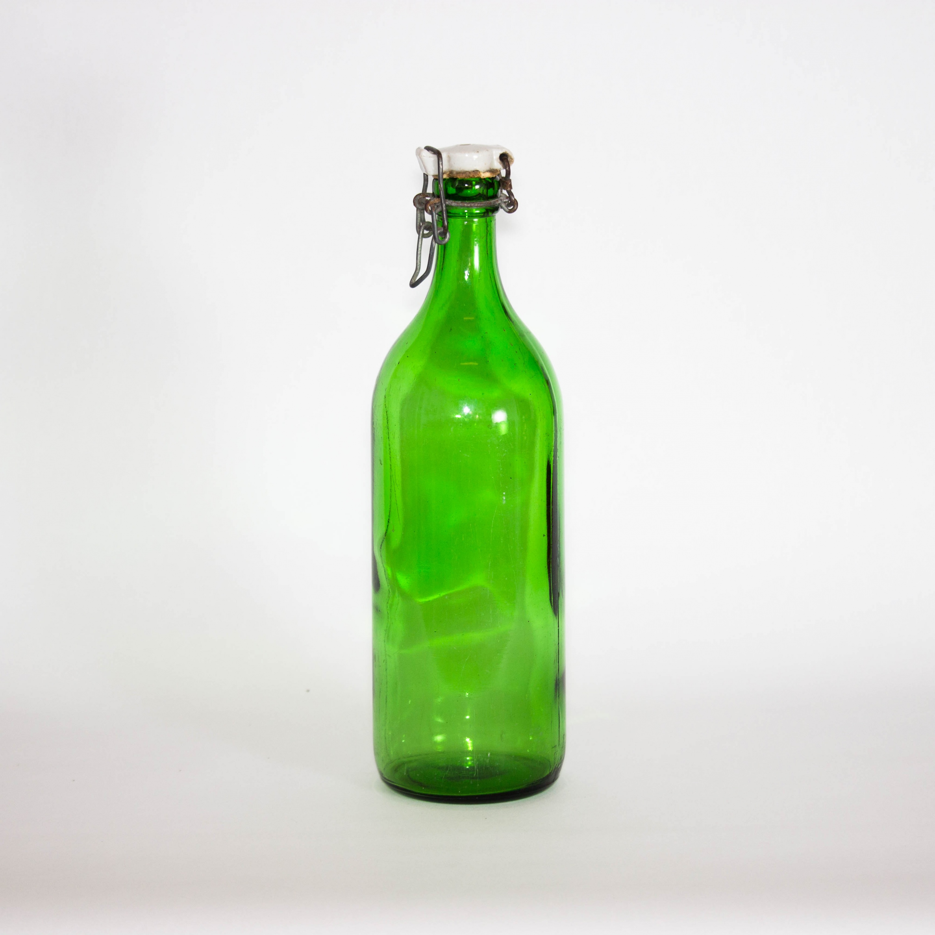 Csatos üveg (Budakeszi Helytörténeti Gyűjtemény és Tájház CC BY-NC-SA)