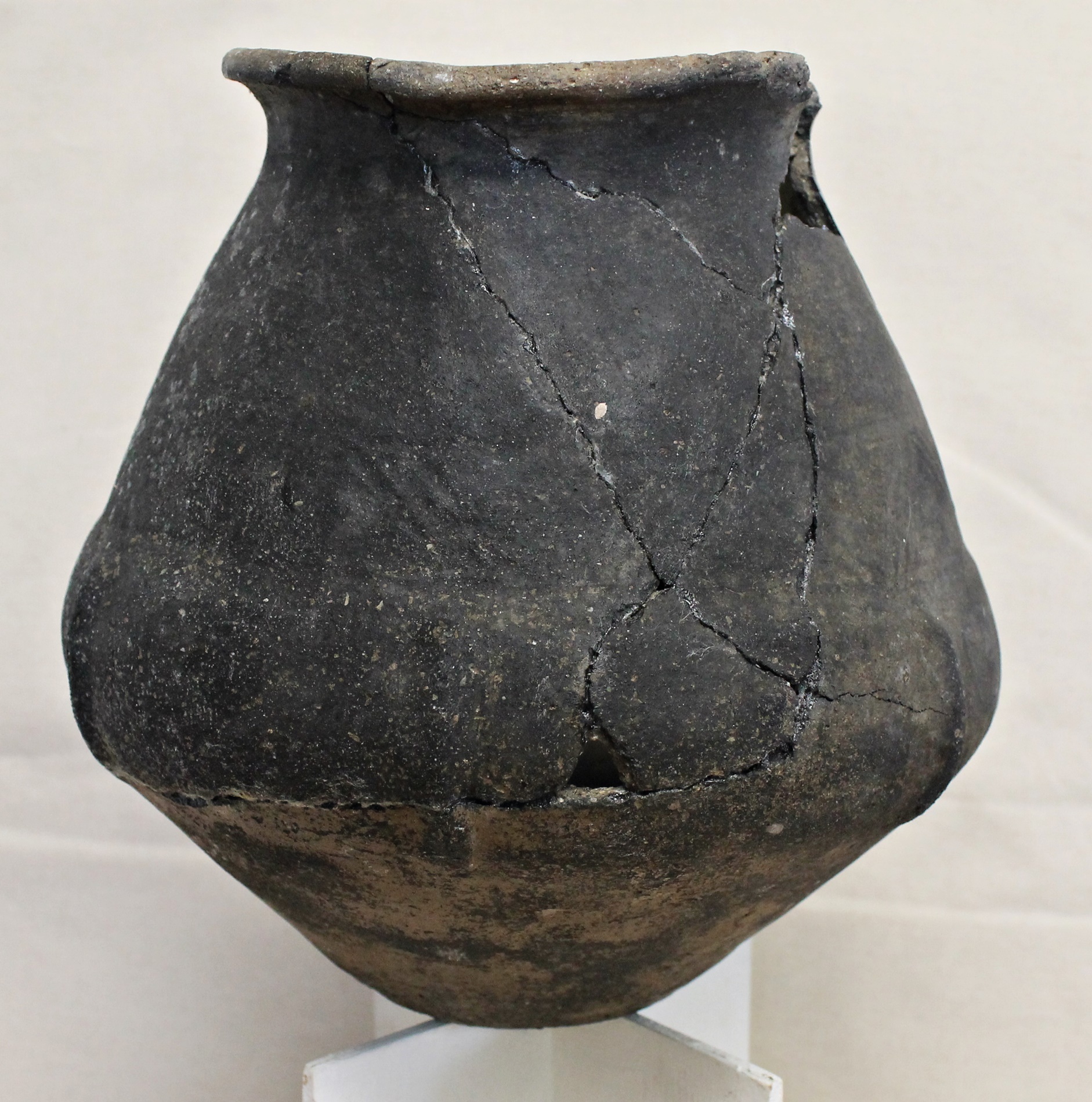 Urna (Isaszegi Múzeumi Kiállítóhely (Falumúzeum) CC BY-NC-SA)
