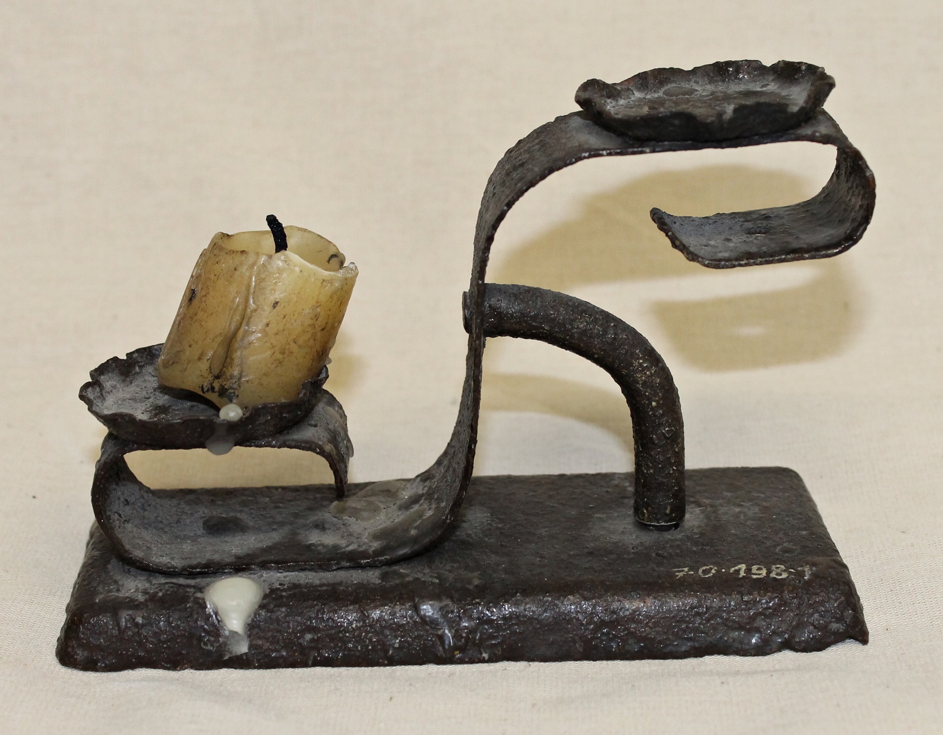 Gyertyatartó (Isaszegi Múzeumi Kiállítóhely (Falumúzeum) CC BY-NC-SA)