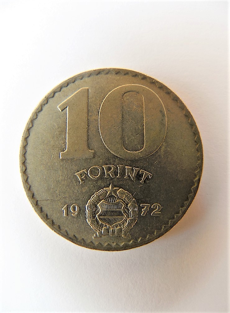 Fém pénz - 10 forint (Dr. Jablonkay István Helytörténeti Gyűjtemény CC BY-NC-SA)