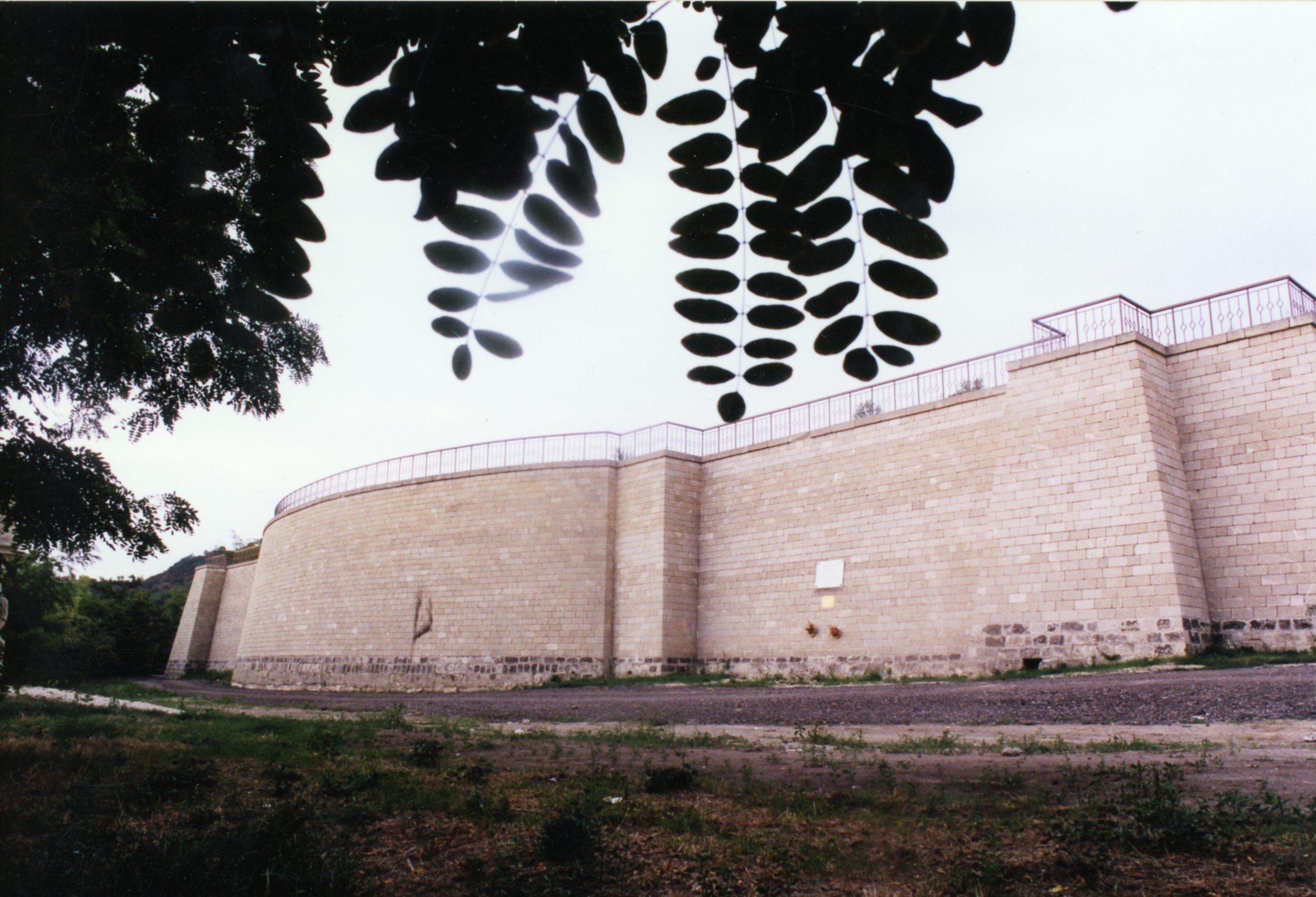 Egykori Sina-kastély támfala (Magyar Földrajzi Múzeum CC BY-NC-SA)