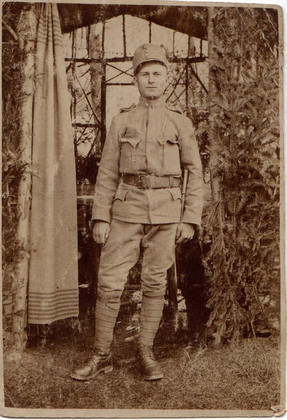 Első világháborús katona fénykép (Ferenczy Múzeumi Centrum CC BY-NC-SA)