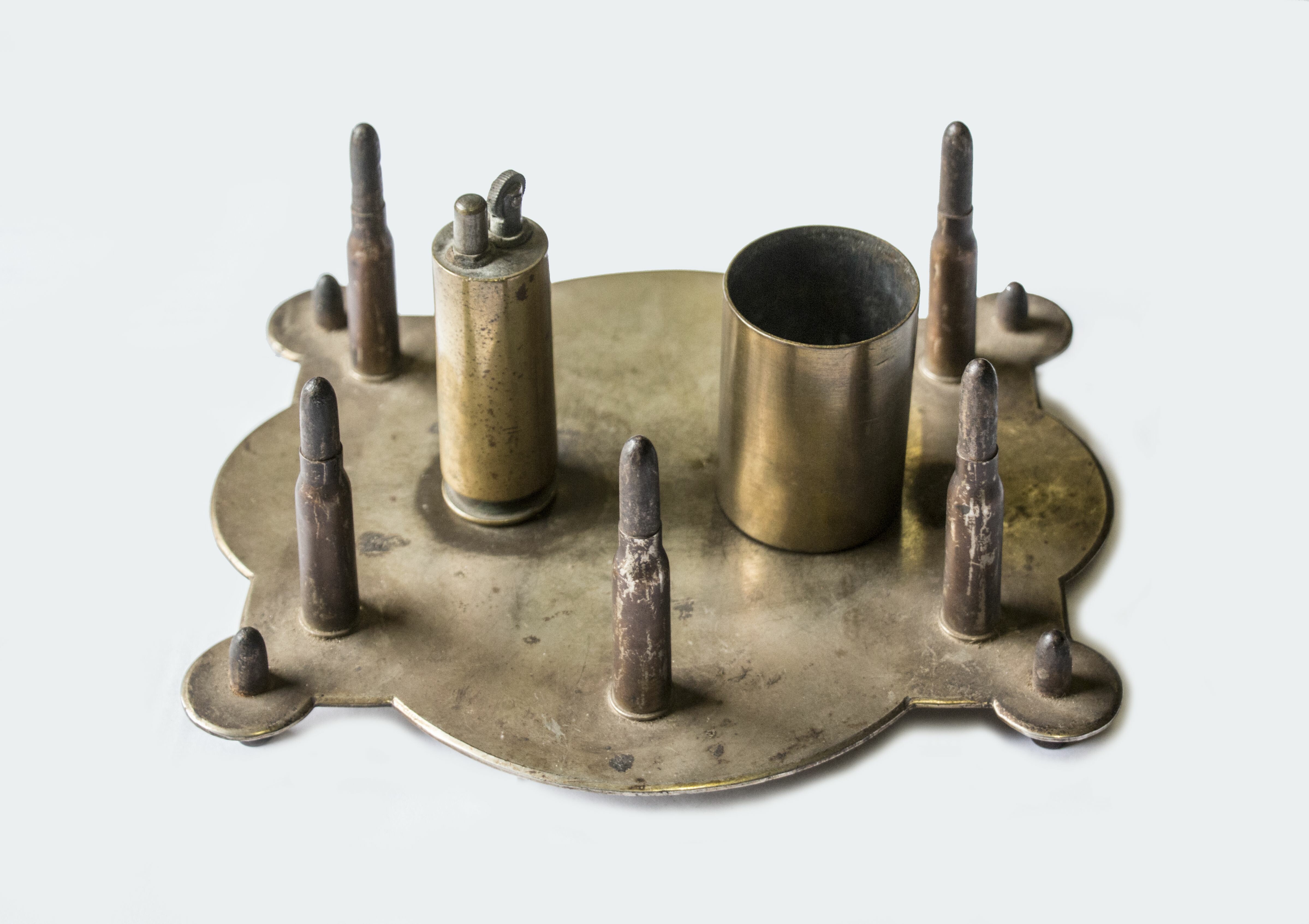 Rézlemezből és lövedékalkatrészből készült dohányzókészlet (Ferenczy Múzeumi Centrum CC BY-NC-SA)