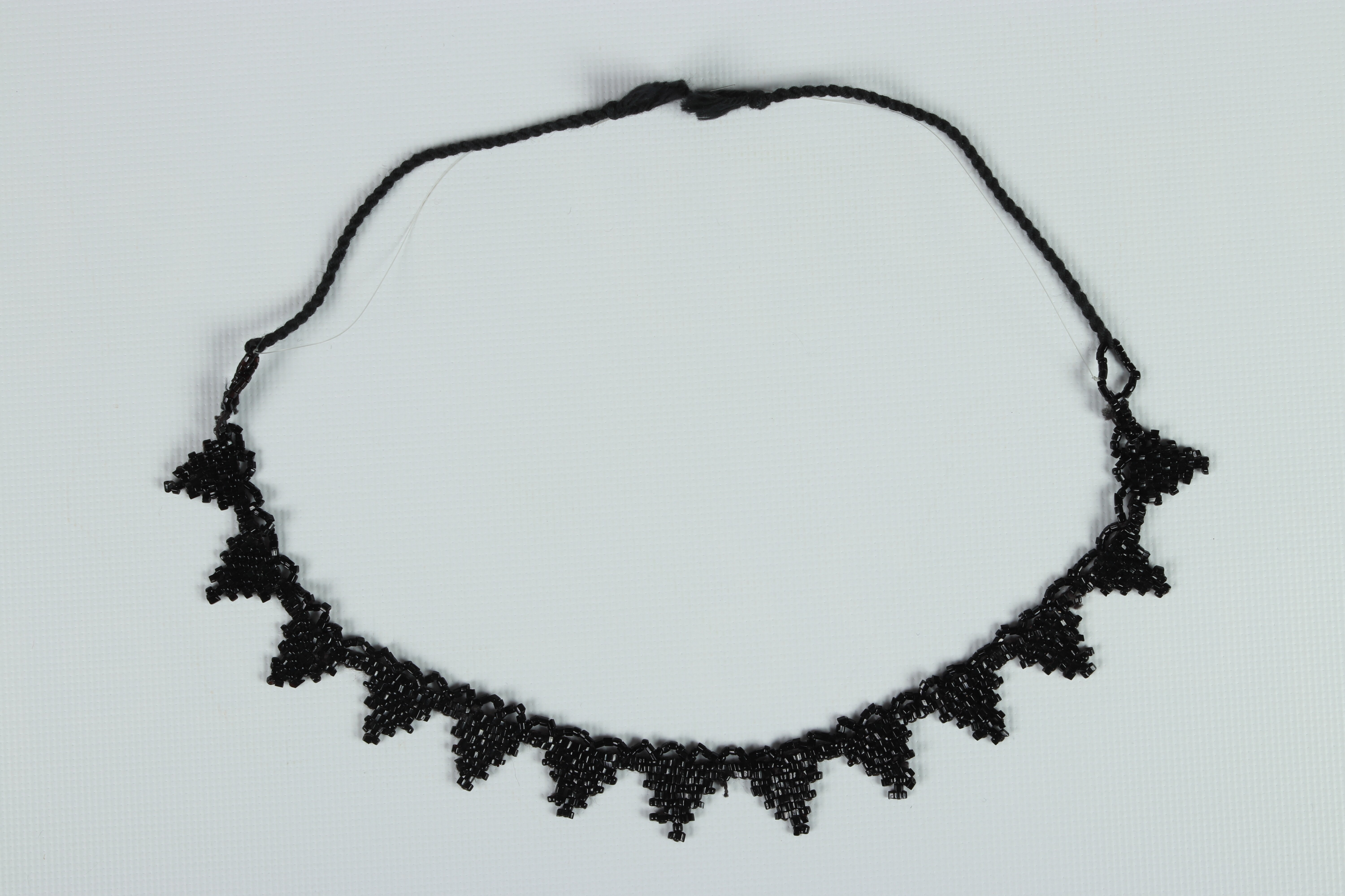 Fekete gyöngysor (Rippl-Rónai Múzeum CC BY-NC-ND)