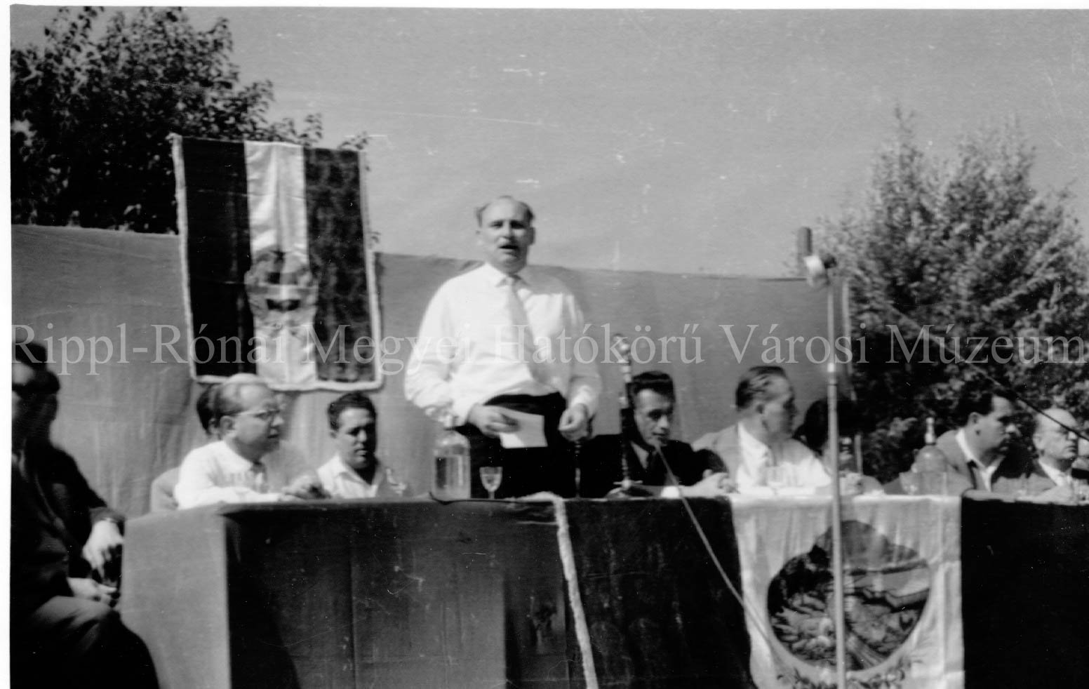Koppányvölgyi Napok. Szatmári Nagy Imre a Hazafias Népfront OT-titkára az ünnepi beszédet mondja (Rippl-Rónai Múzeum CC BY-NC-SA)