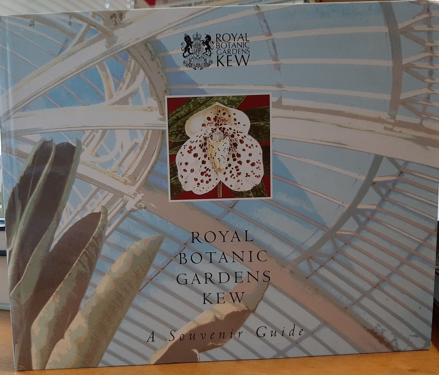 Royal Botanic Gardens, Kew. A Souvenir Guide (Rippl-Rónai Múzeum CC BY-NC-ND)