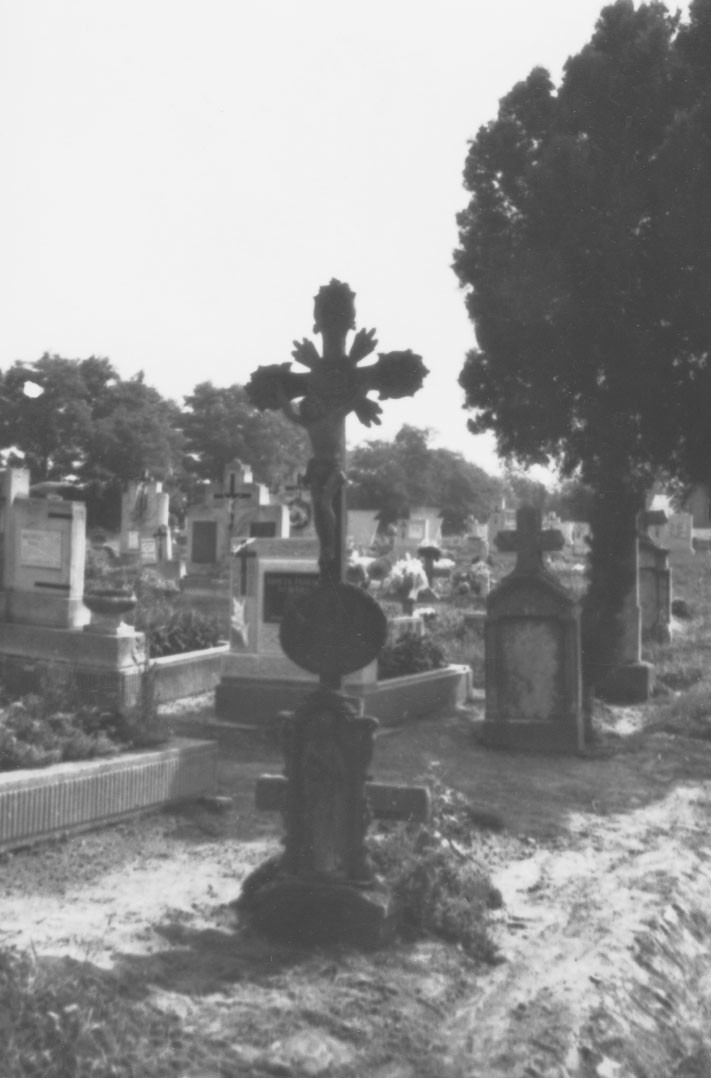 Öntöttvas sírjel délnyugati nézete (Rippl-Rónai Múzeum CC BY-NC-ND)