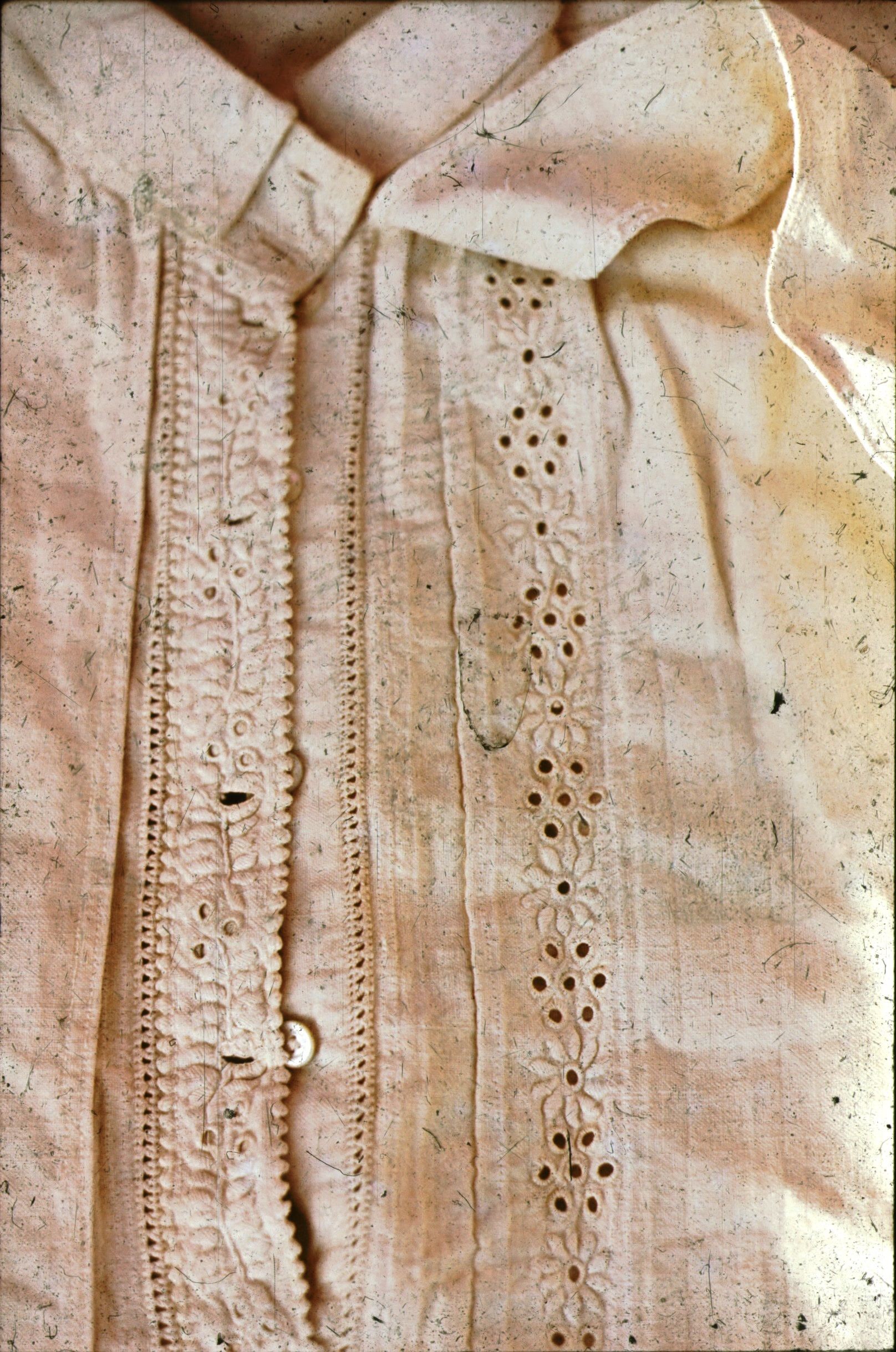 Törökkopányi fehérhímzéses férfi ing (Rippl-Rónai Múzeum CC BY-NC-ND)