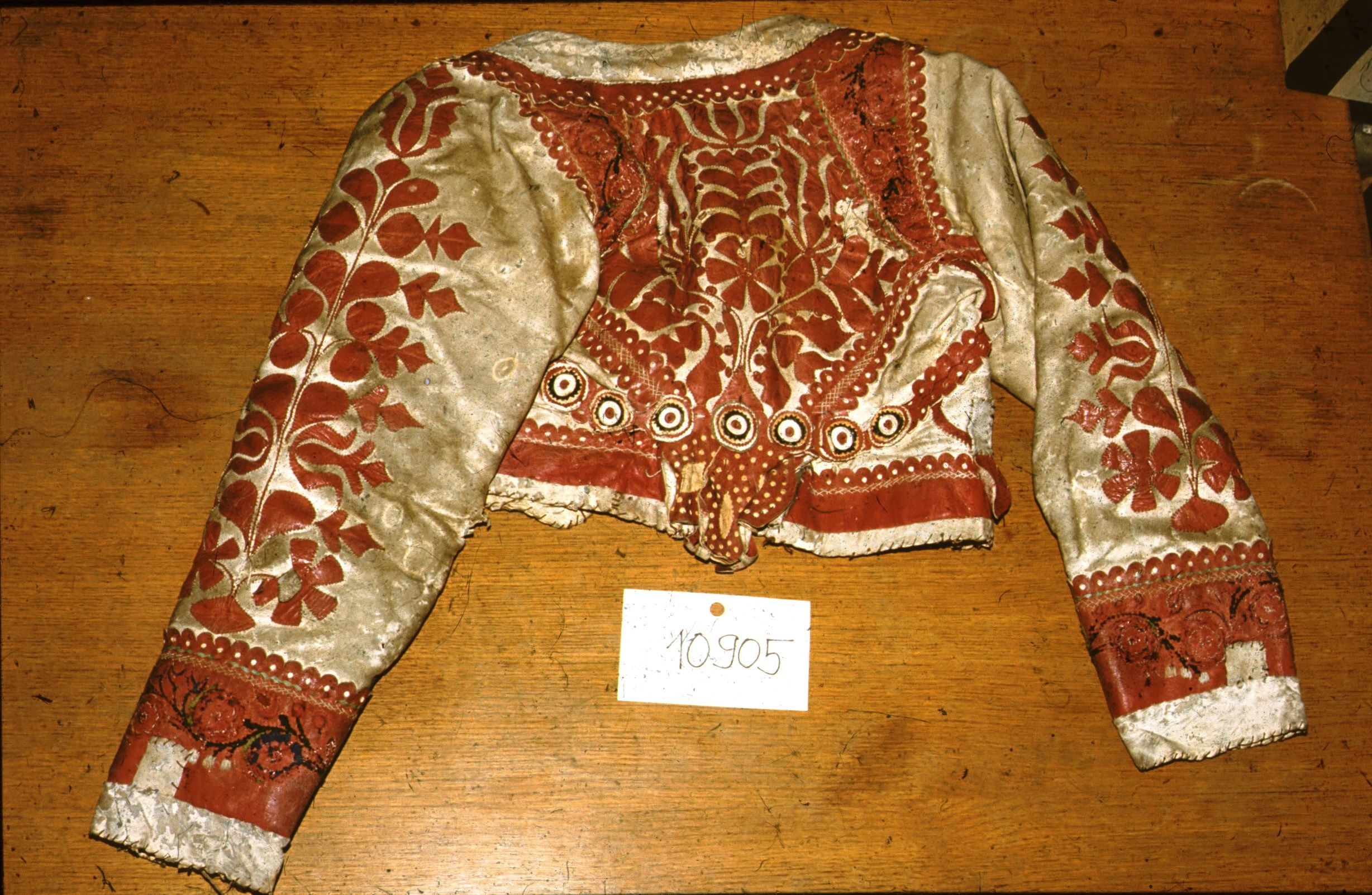 Alsoki női bunda (Rippl-Rónai Múzeum CC BY-NC-ND)