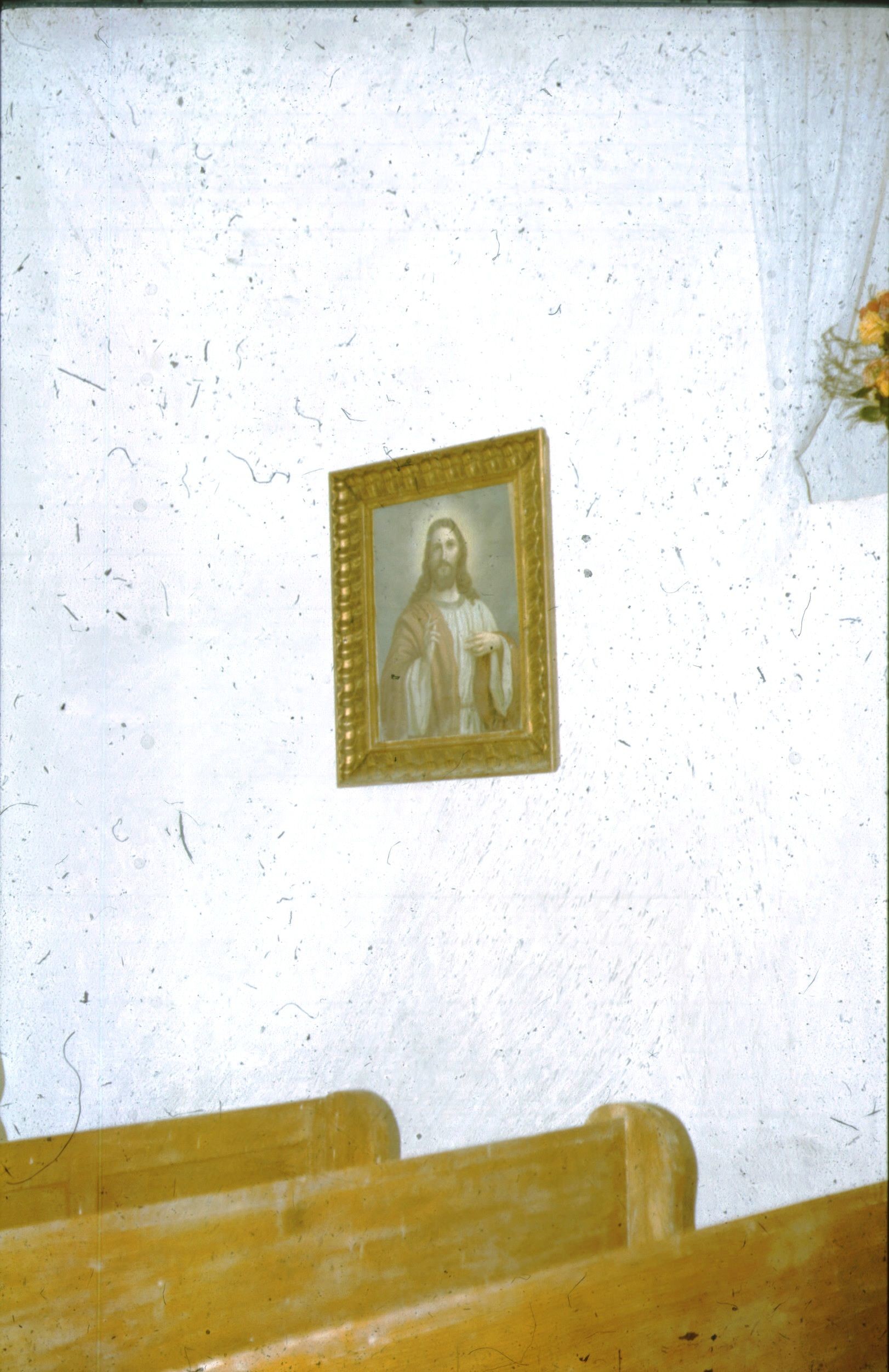 Krisztust ábrázoló olajnyomat a kápolna falán. (Rippl-Rónai Múzeum CC BY-NC-ND)