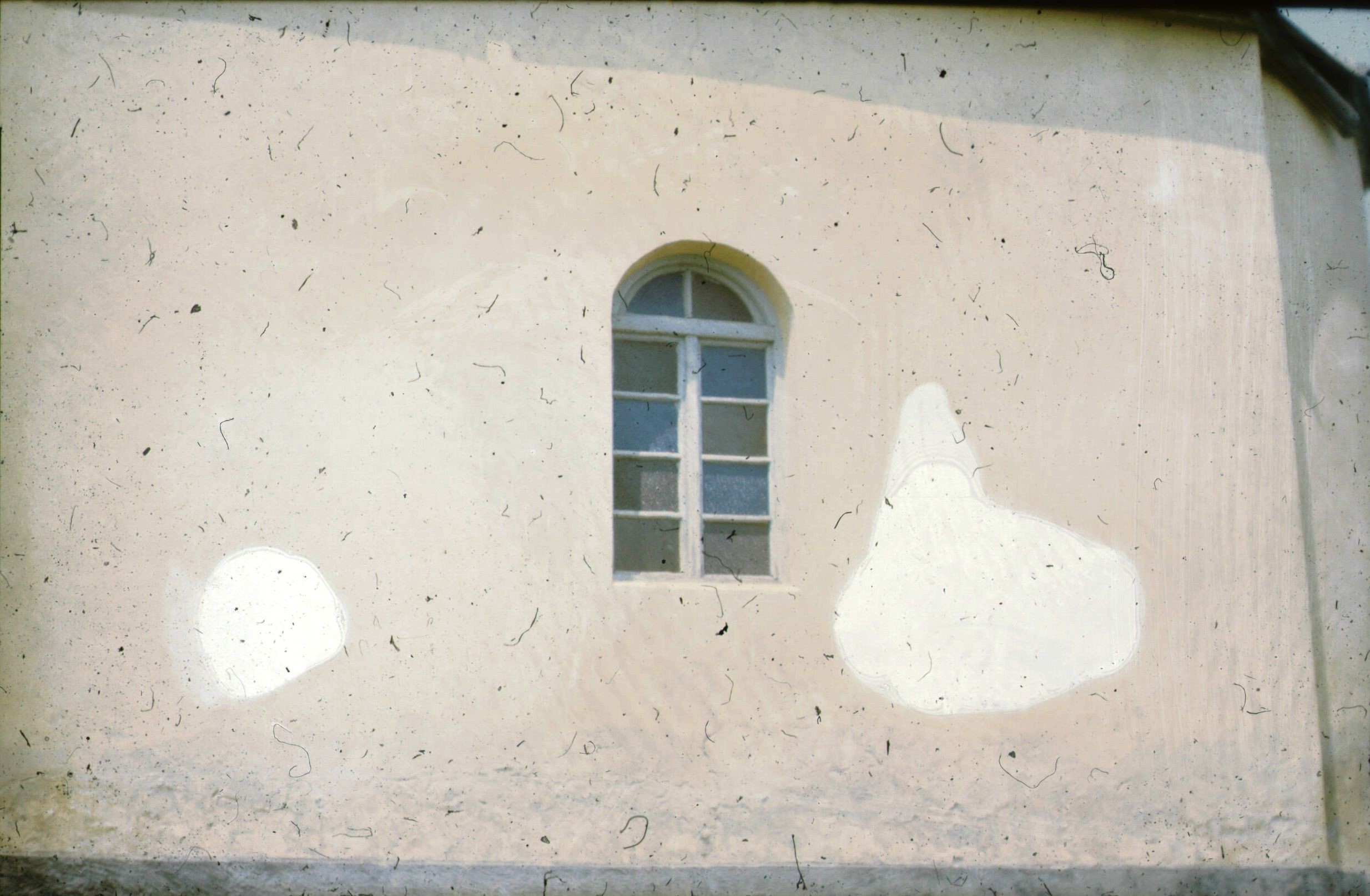 A kápolna színes üvegablaka, Nagyberki, Szalacska-hegy (Rippl-Rónai Múzeum CC BY-NC-ND)