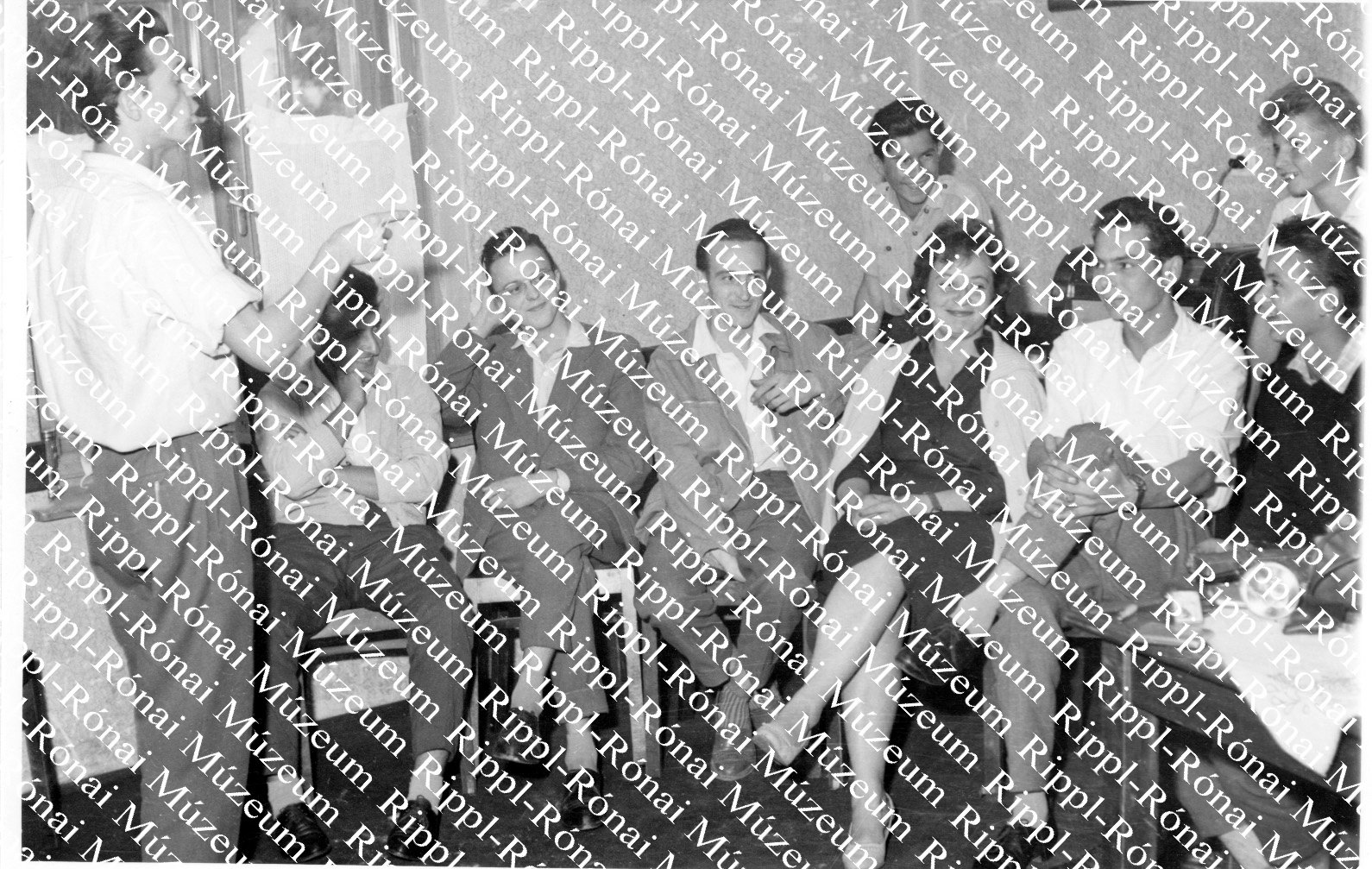A barcsi ifjúsági klubban (Rippl-Rónai Múzeum CC BY-NC-SA)