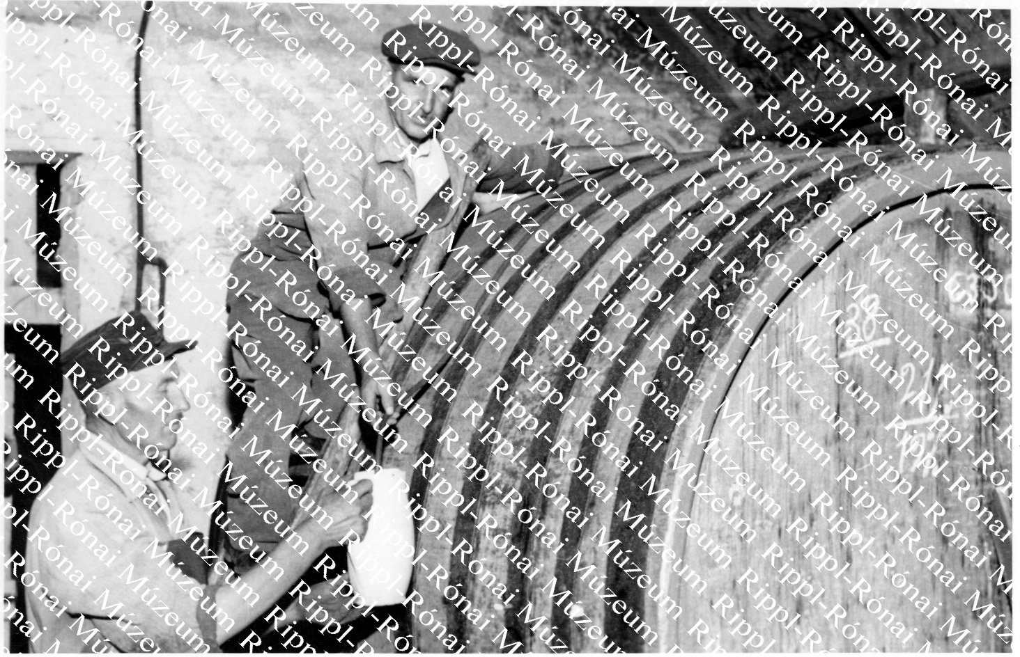 5300 literes a nagyatádi Konzervgyár legnagyobb hordója (Rippl-Rónai Múzeum CC BY-NC-SA)
