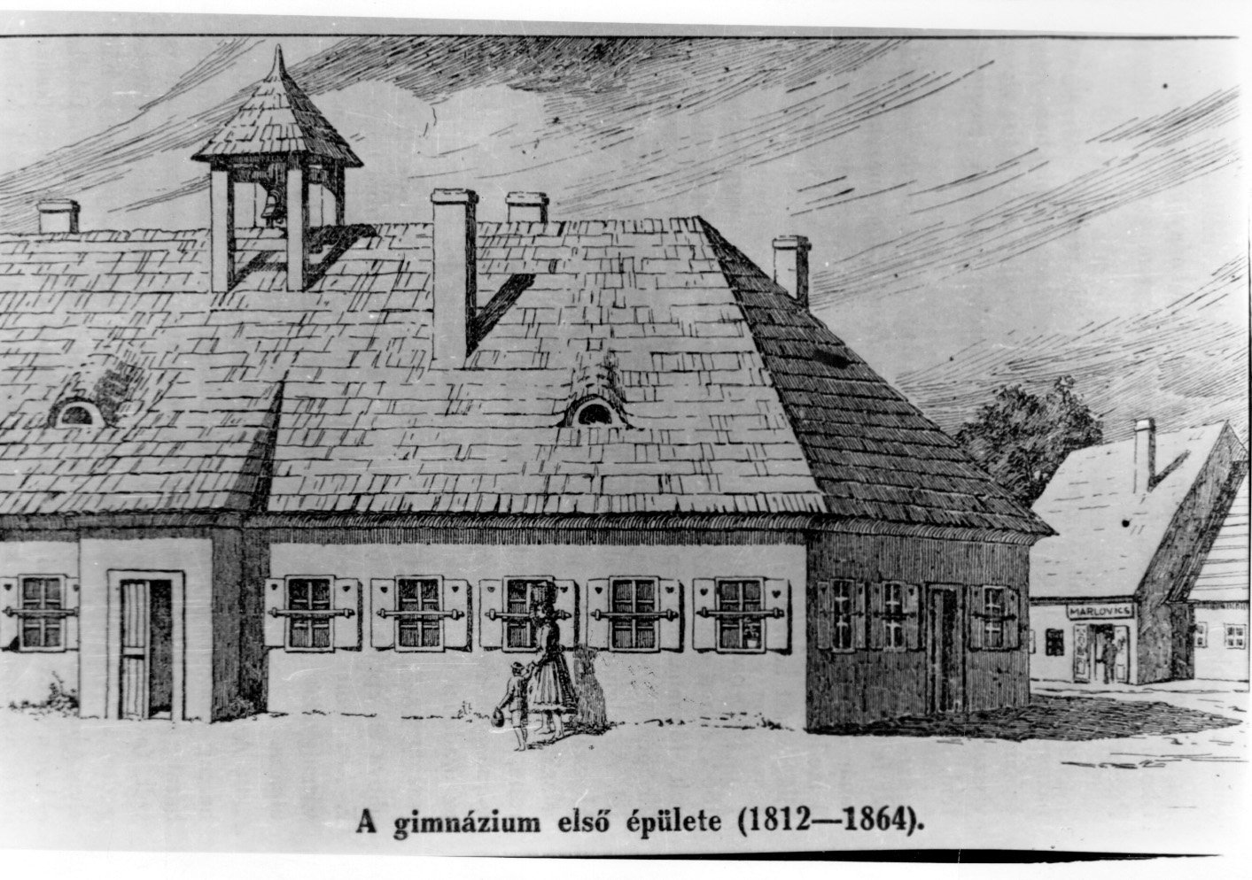 A kaposvári Táncsics gimnázium 50. évfordulója alkalmából készült felvétel a gimnázium első épületéről (1812-1864), amelyet egy vendéglőb (Rippl-Rónai Múzeum CC BY-NC-SA)