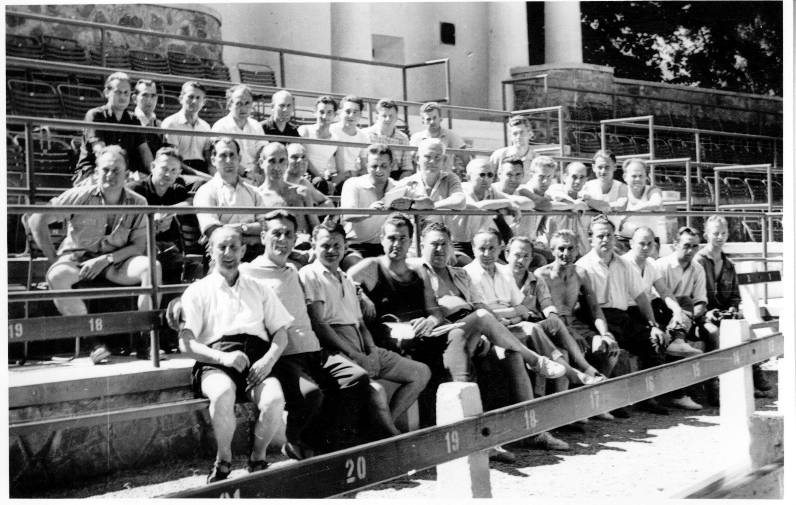 Balatonlellén továbbképző edzőtáborozást tartottak a Somogy megyei játékvezetők. Toborozáson résztvevő bírák (Rippl-Rónai Múzeum CC BY-NC-SA)