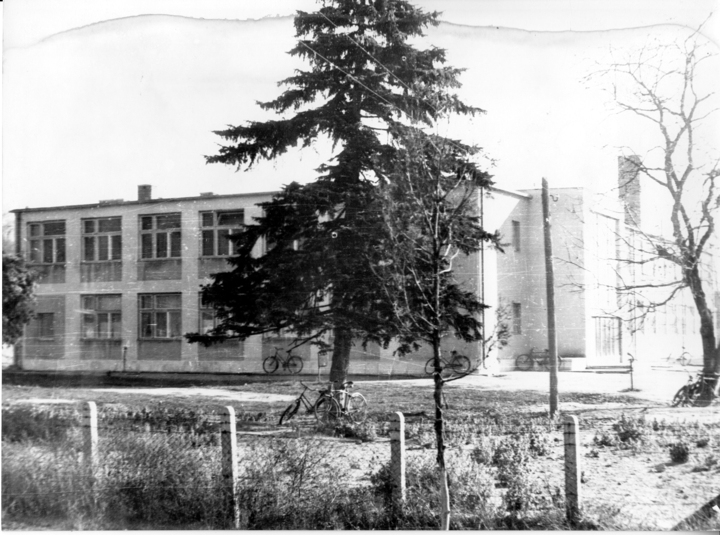 Általános iskola Balatonboglár (Rippl-Rónai Múzeum CC BY-NC-SA)