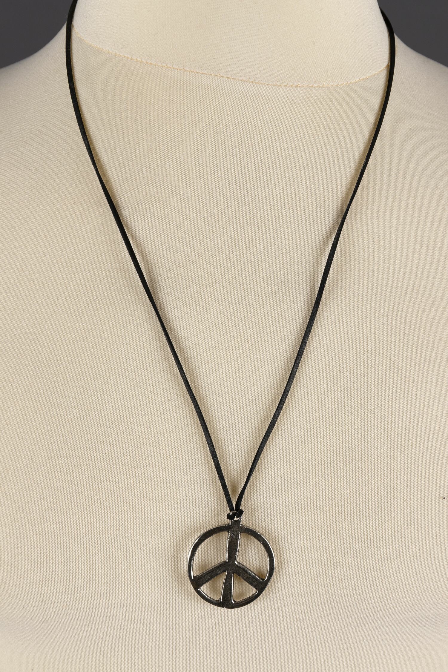 Medál, nyaklánc (Rippl-Rónai Múzeum CC BY-NC-ND)