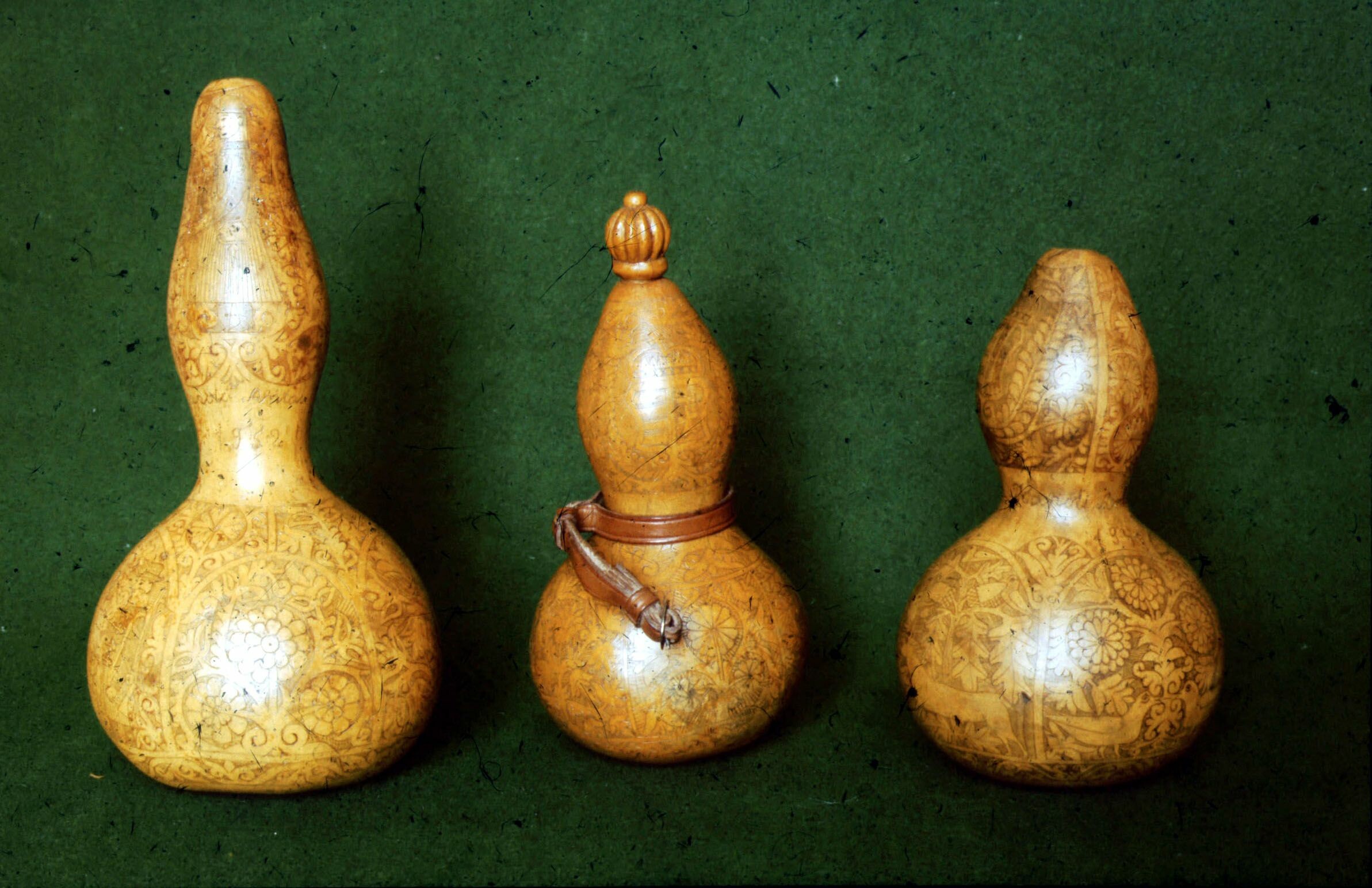 Faragással díszített kobakok. RRM (Rippl-Rónai Múzeum, Kaposvár) (Rippl-Rónai Múzeum CC BY-NC-ND)
